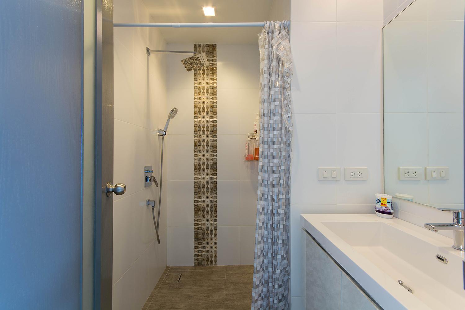 Grandblue Condominium 504 view 5