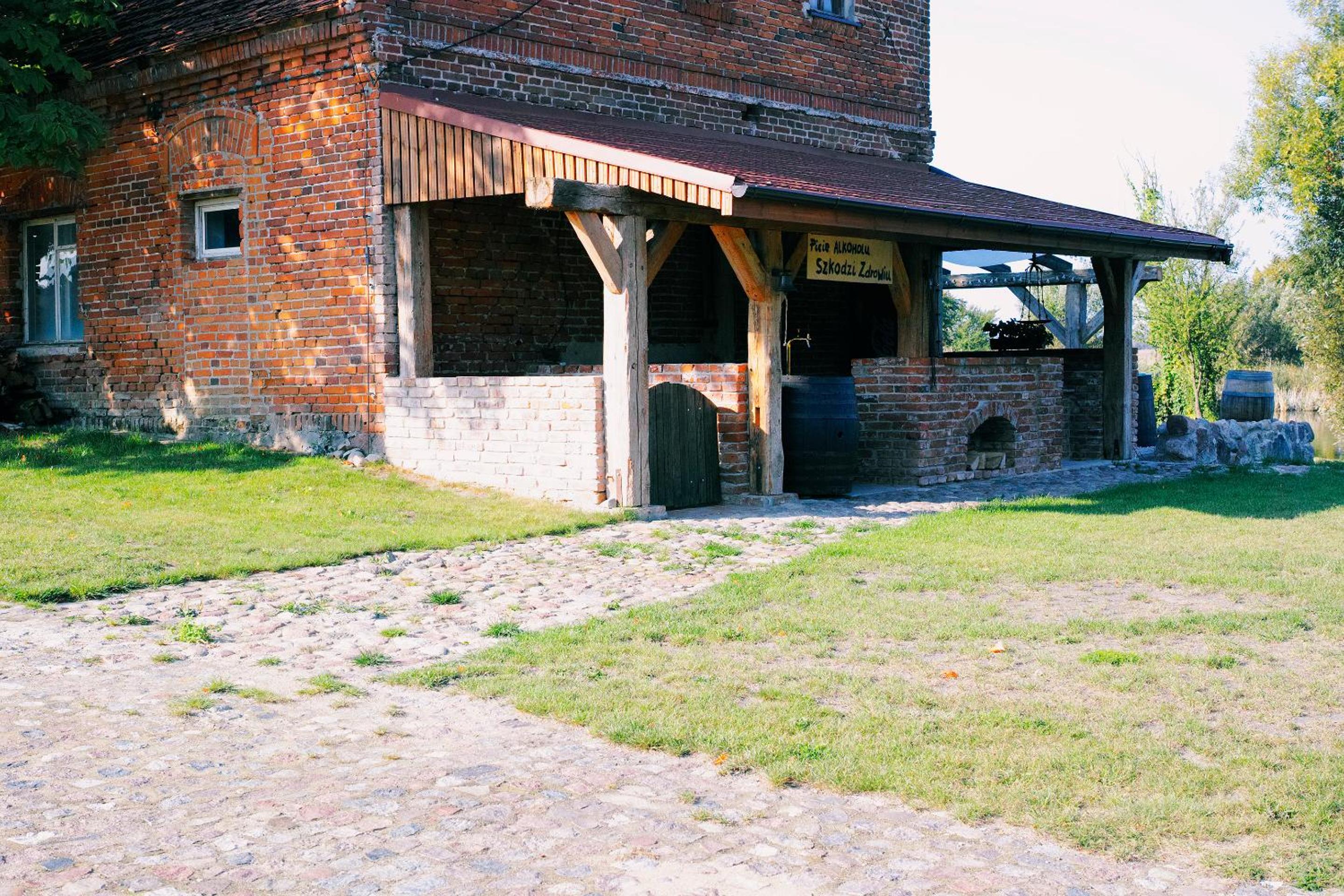 outdoor BBQ area