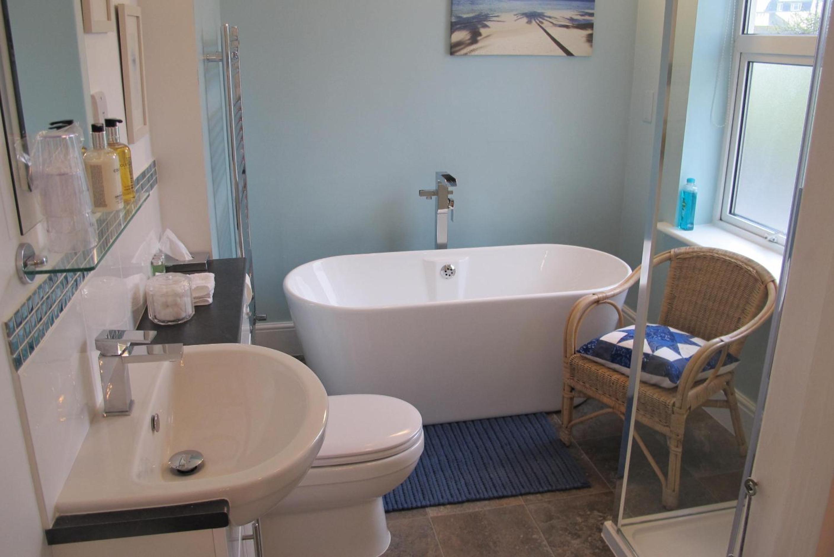 Holmleigh House Bed and Breakfast view 4