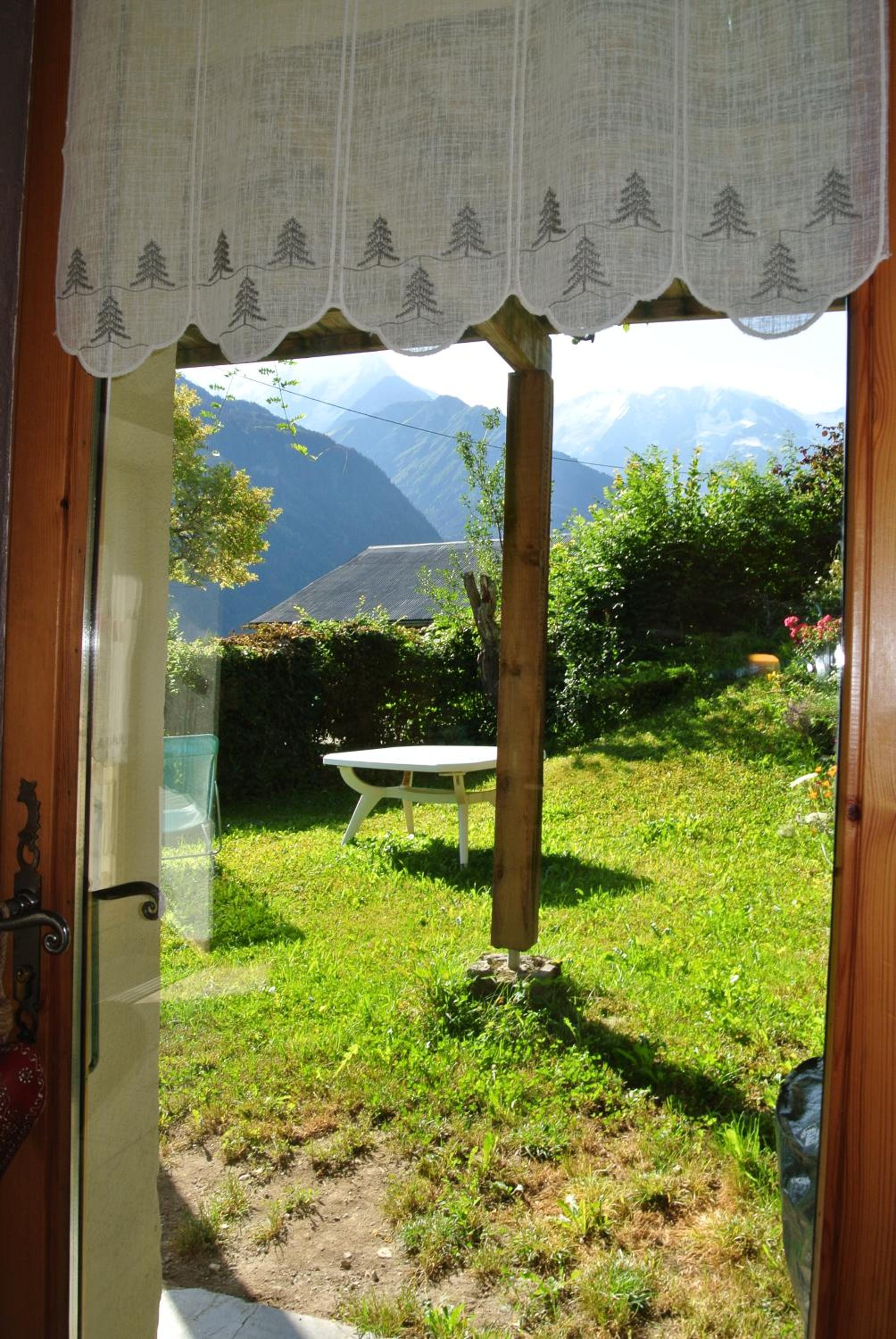 Le Refuge view 3