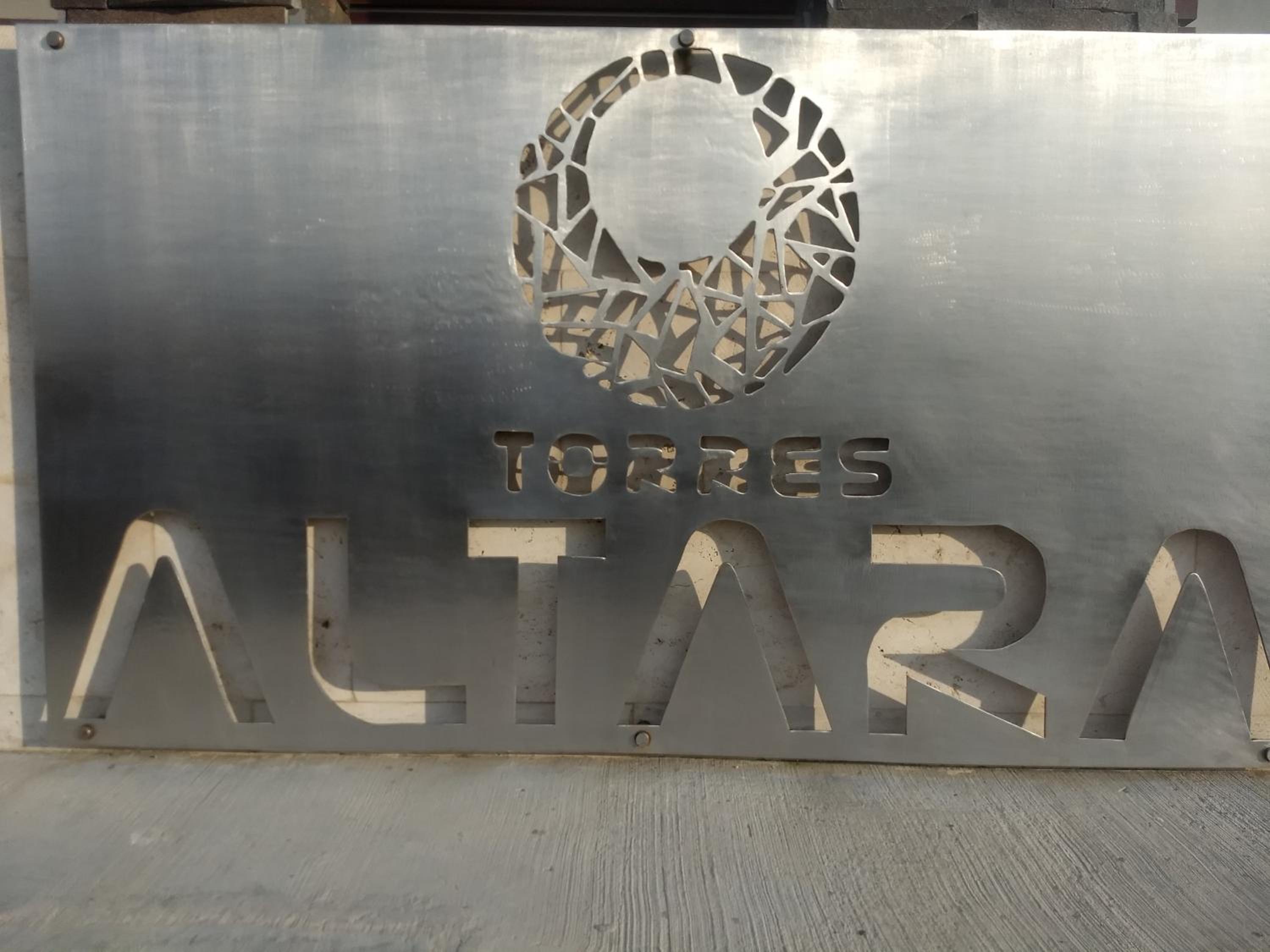 Altara view 4
