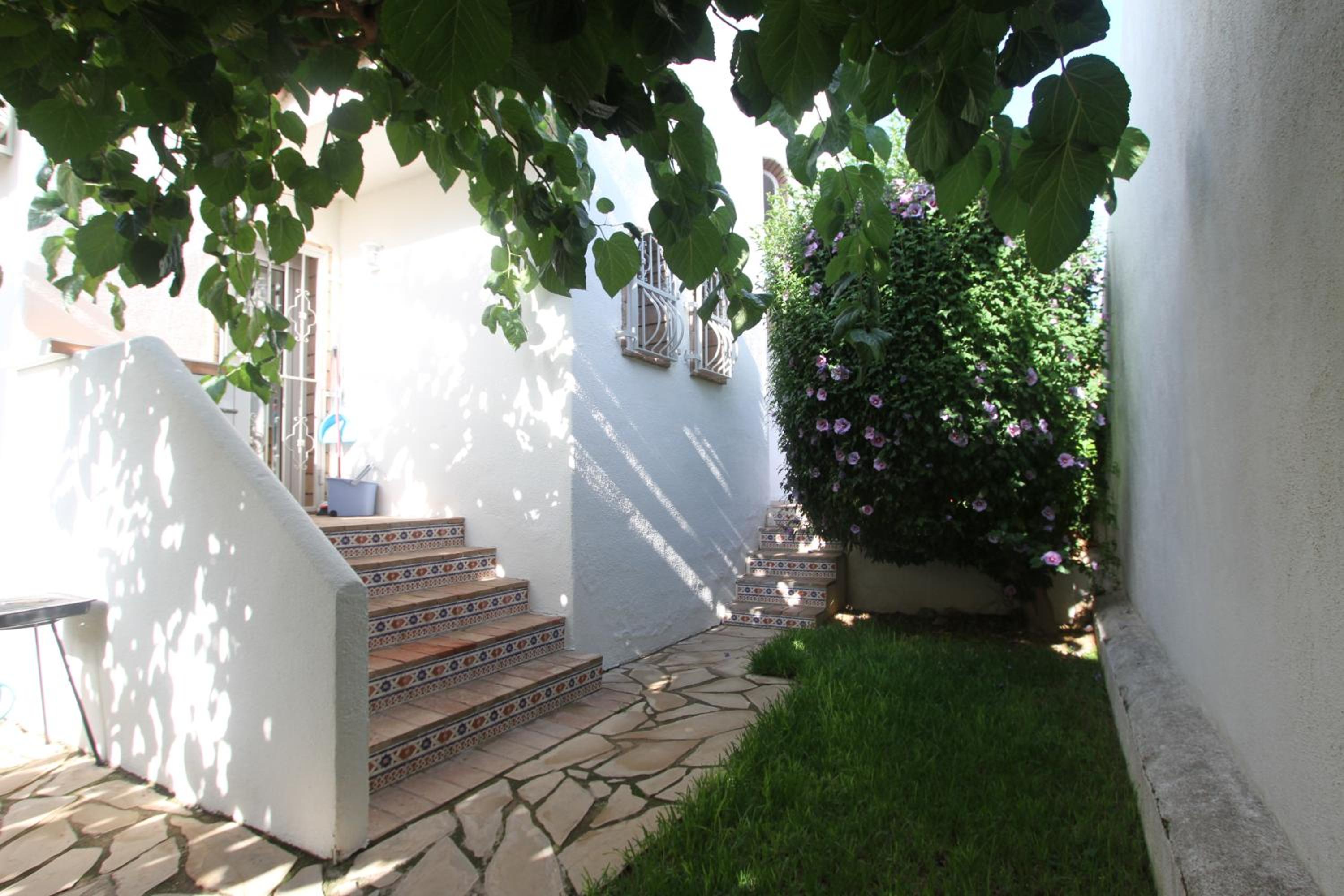 Photo 43