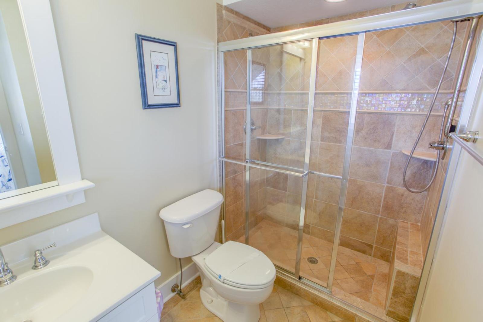 Sea Breeze - Corolla, Whalehead, Beach 50 Yds, Ocean View, Elevator, Pool Table, Foosball, Pool, Hot Tub