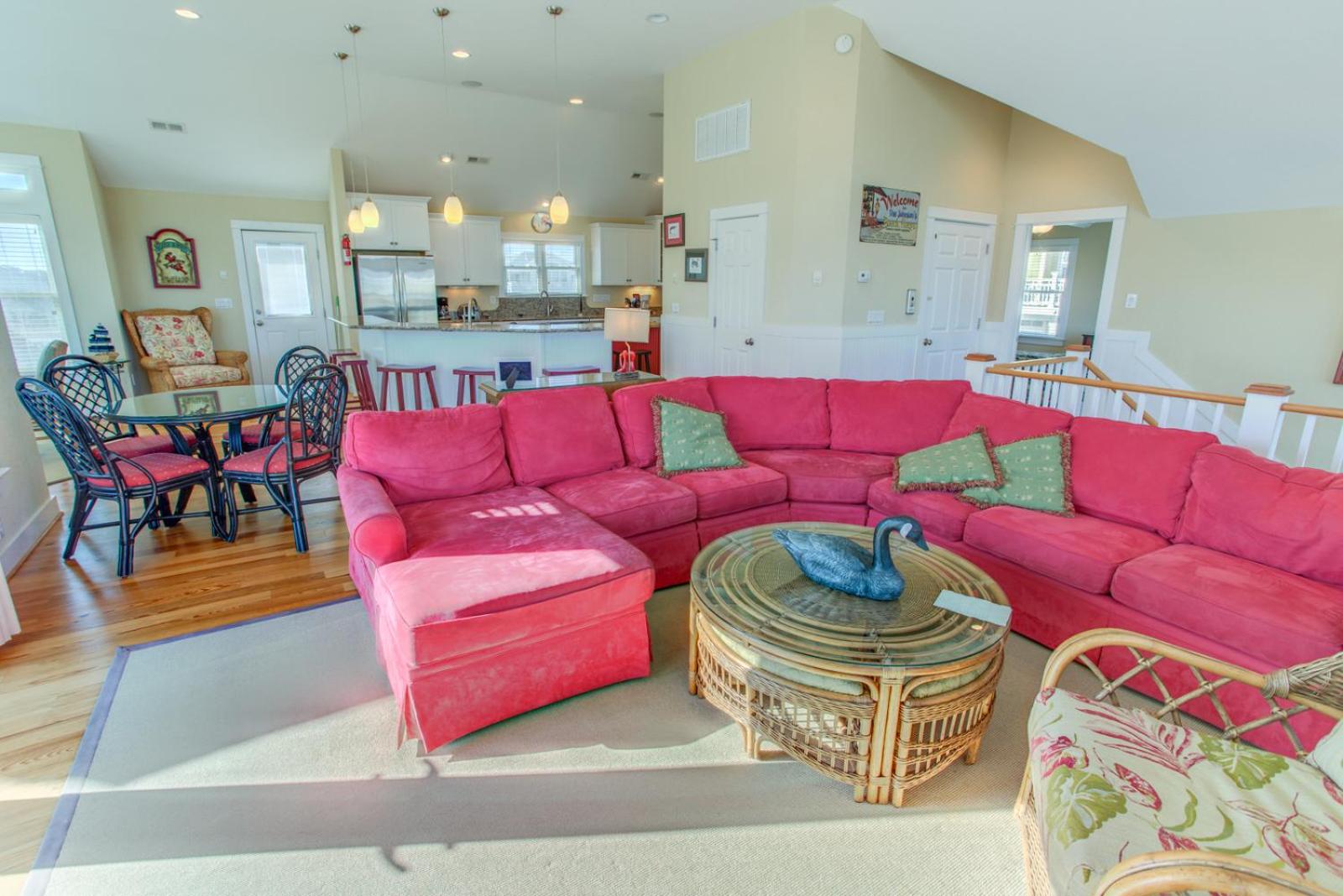 Sea Breeze - Corolla, Whalehead, Beach 50 Yds, Ocean View, Elevator, Pool Table, Foosball, Pool, Hot Tub