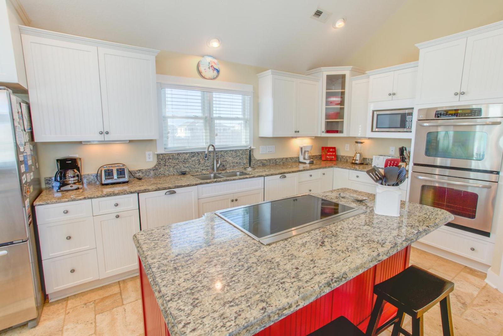 Sea Breeze - Corolla, Whalehead, Beach 50 Yds, Ocean View, Elevator, Pool Table, Foosball, Pool, Hot Tub