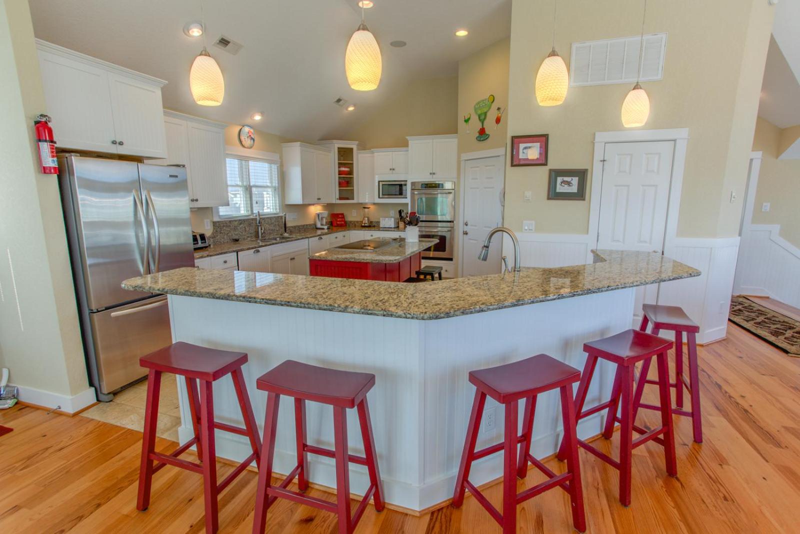 Sea Breeze - Corolla, Whalehead, Beach 50 Yds, Ocean View, Elevator, Pool Table, Foosball, Pool, Hot Tub