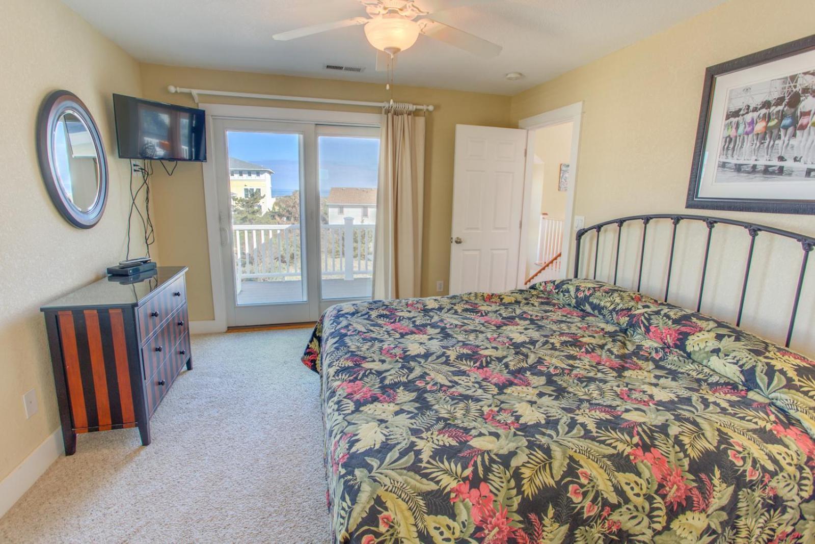 Sea Breeze - Corolla, Whalehead, Beach 50 Yds, Ocean View, Elevator, Pool Table, Foosball, Pool, Hot Tub