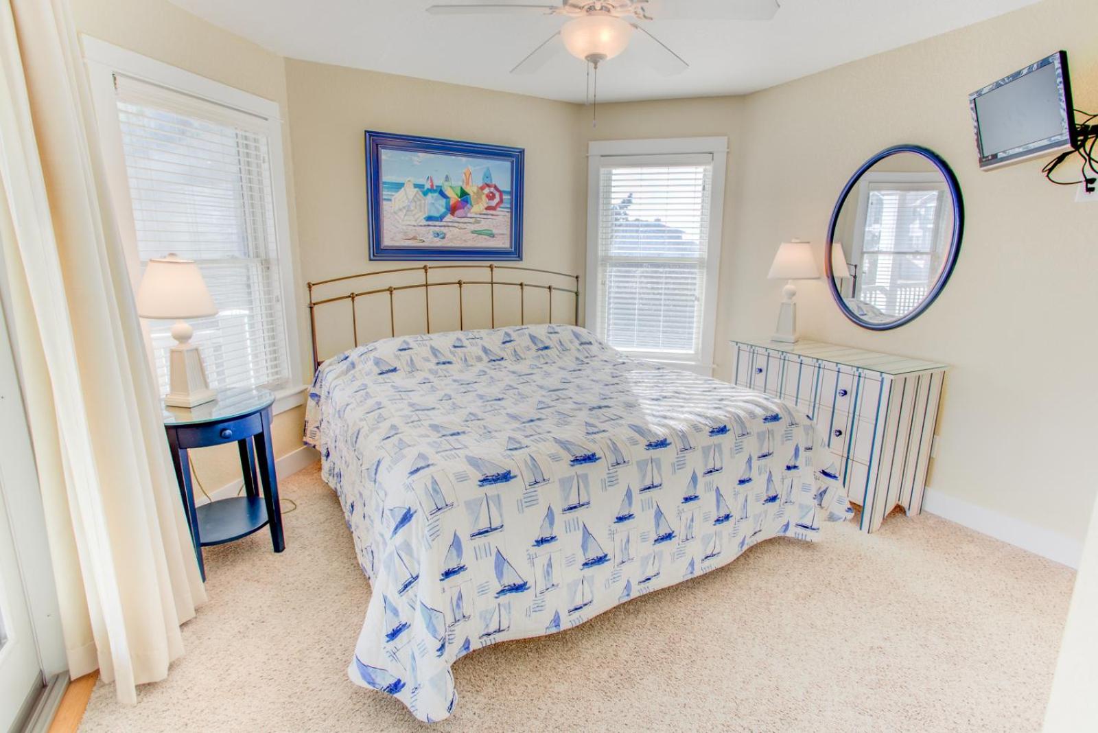 Sea Breeze - Corolla, Whalehead, Beach 50 Yds, Ocean View, Elevator, Pool Table, Foosball, Pool, Hot Tub