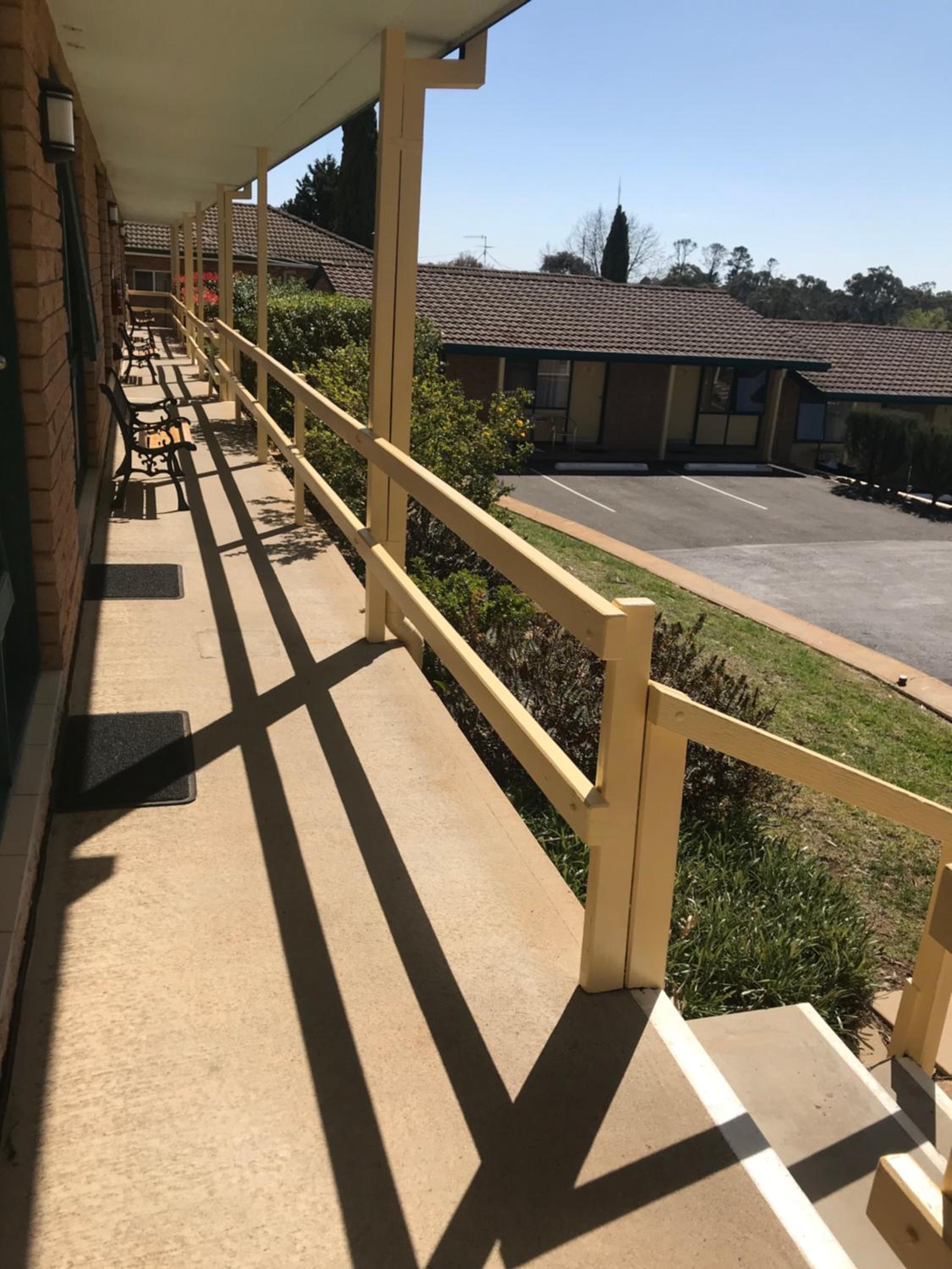 Hideaway Motor Inn