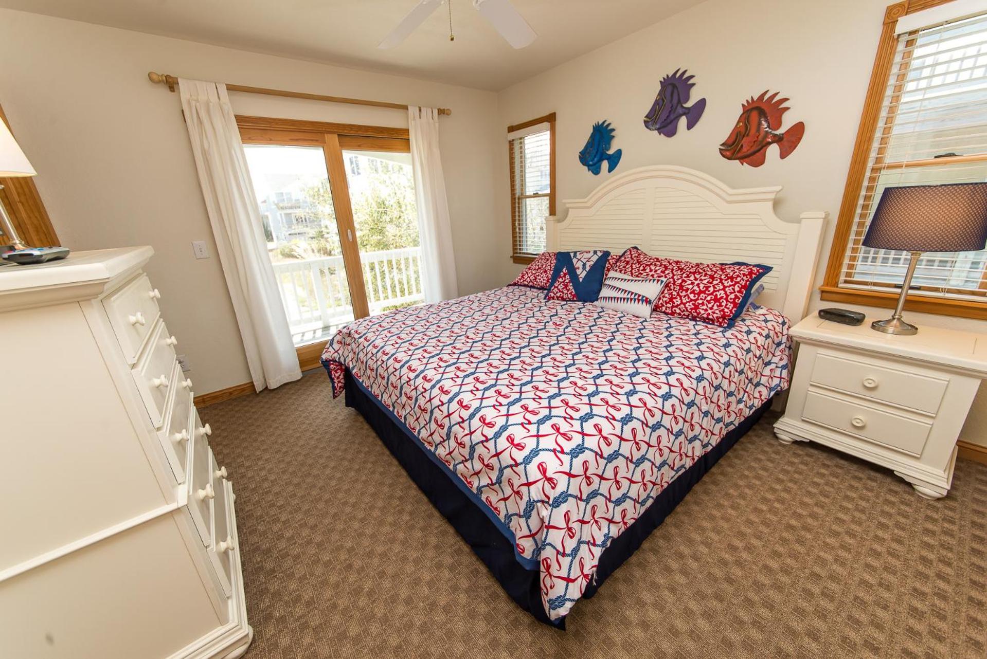 Carolina Getaway - Corolla, Ocean Sands, 150 Yds to Beach, Pool, Hot Tub, Pool Table, Arcade Game