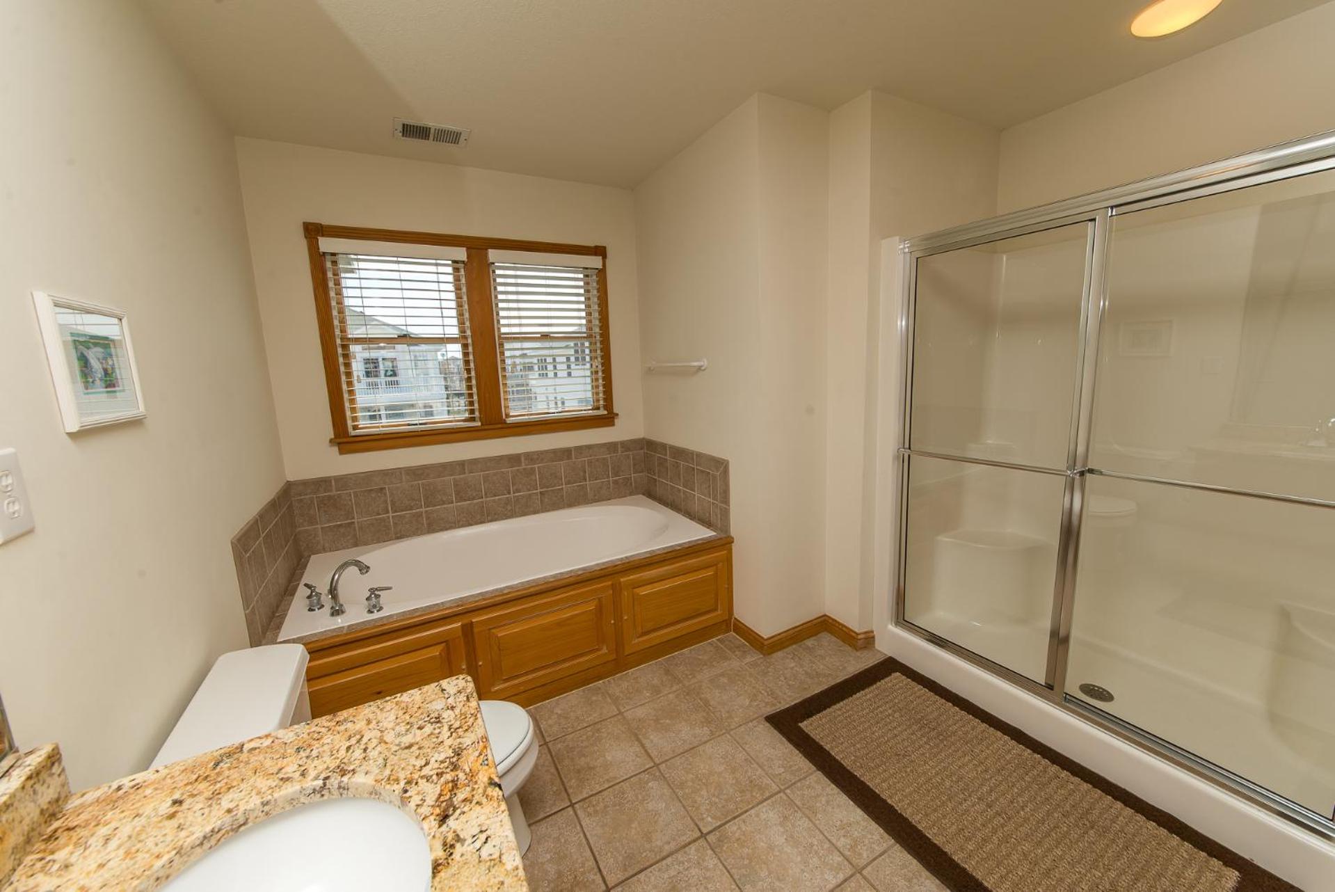 Carolina Getaway - Corolla, Ocean Sands, 150 Yds to Beach, Pool, Hot Tub, Pool Table, Arcade Game