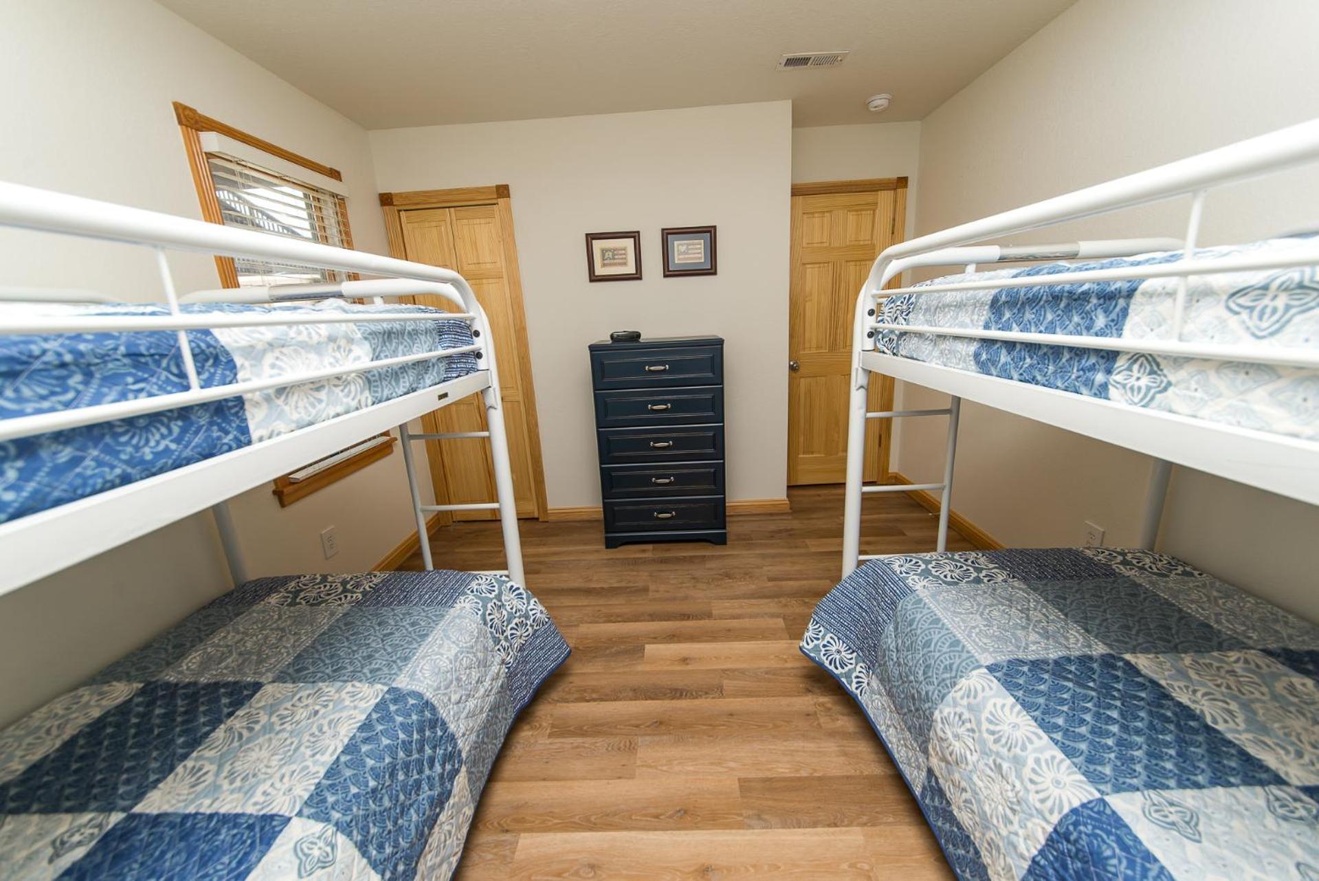 Carolina Getaway - Corolla, Ocean Sands, 150 Yds to Beach, Pool, Hot Tub, Pool Table, Arcade Game