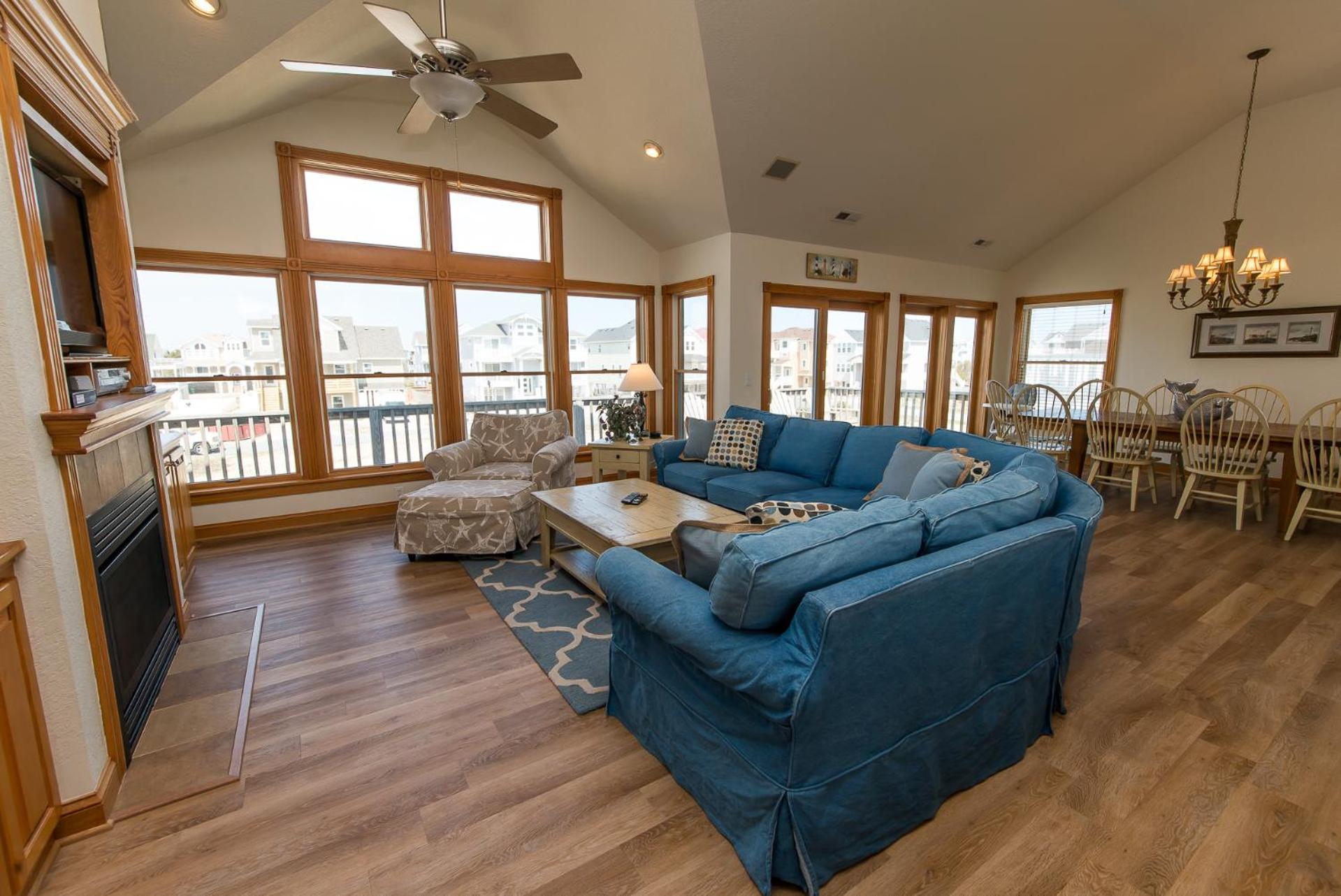Carolina Getaway - Corolla, Ocean Sands, 150 Yds to Beach, Pool, Hot Tub, Pool Table, Arcade Game