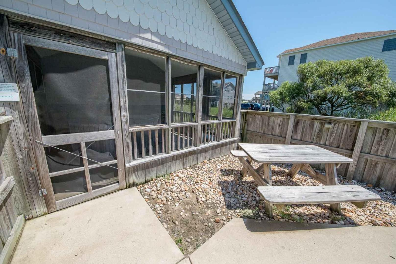 Funtiki - S Nags Head MP 17.5, Semi-Oceanfront, 150 Yds to Beach, Pool, Hot Tub, Pool Table, Pets OK