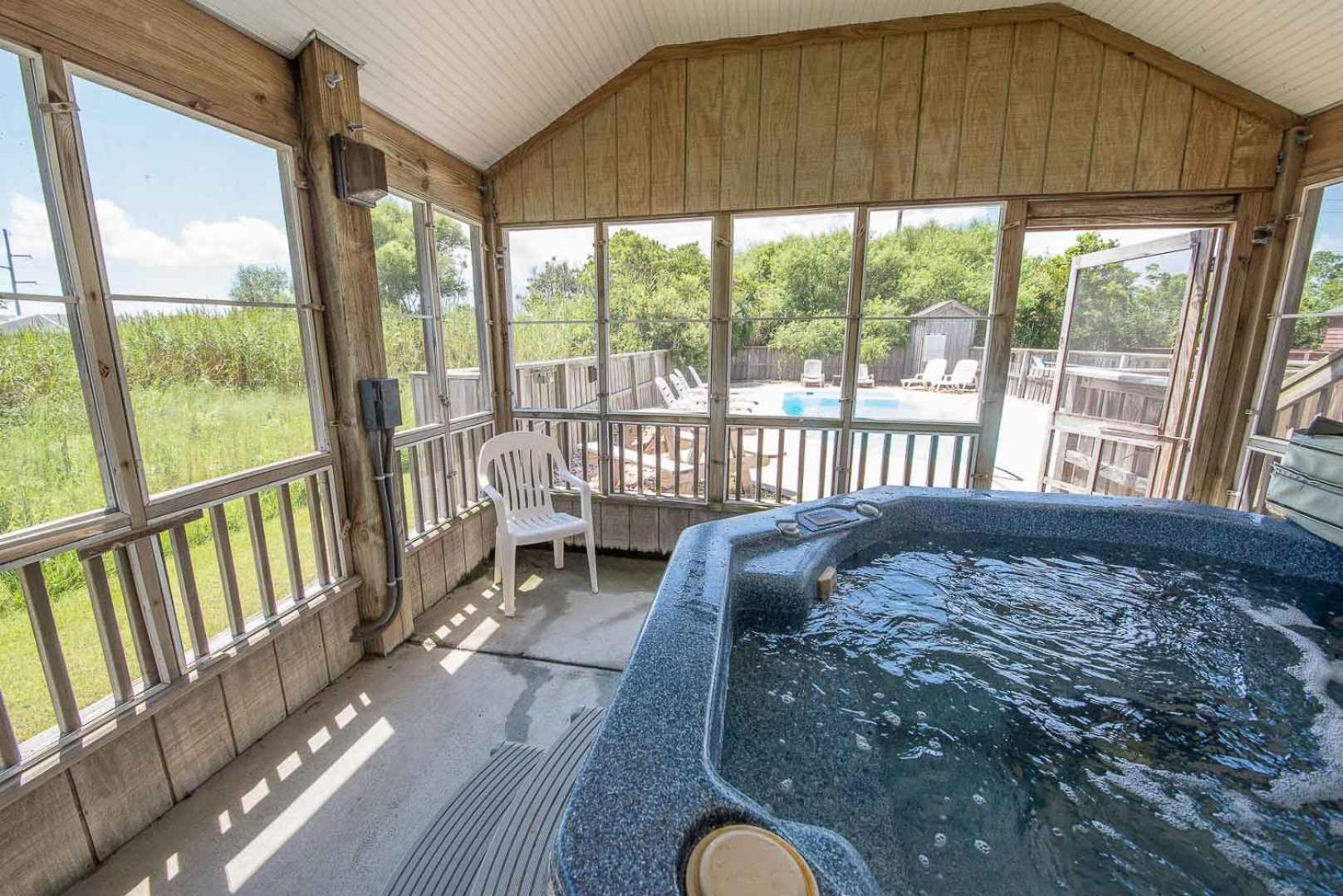 Funtiki - S Nags Head MP 17.5, Semi-Oceanfront, 150 Yds to Beach, Pool, Hot Tub, Pool Table, Pets OK