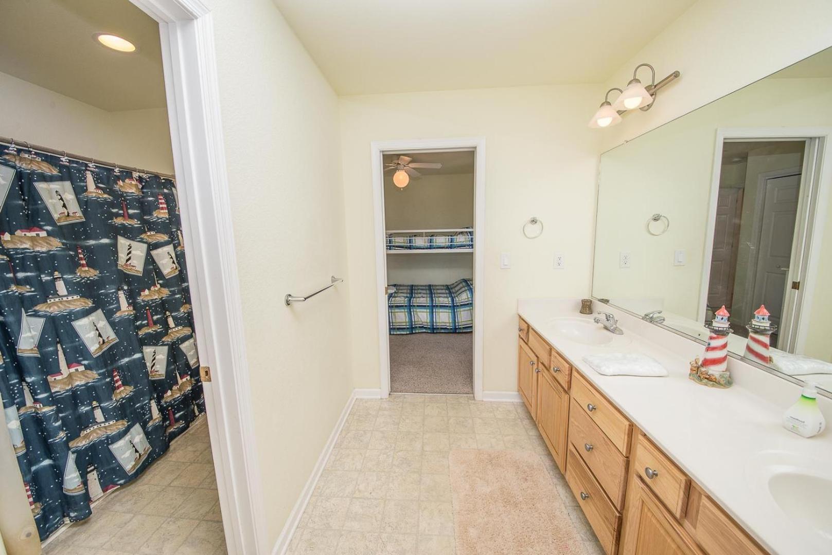 Funtiki - S Nags Head MP 17.5, Semi-Oceanfront, 150 Yds to Beach, Pool, Hot Tub, Pool Table, Pets OK