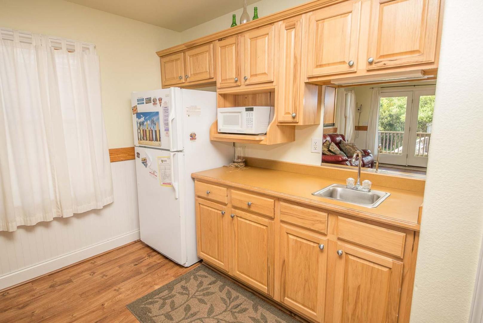 Funtiki - S Nags Head MP 17.5, Semi-Oceanfront, 150 Yds to Beach, Pool, Hot Tub, Pool Table, Pets OK