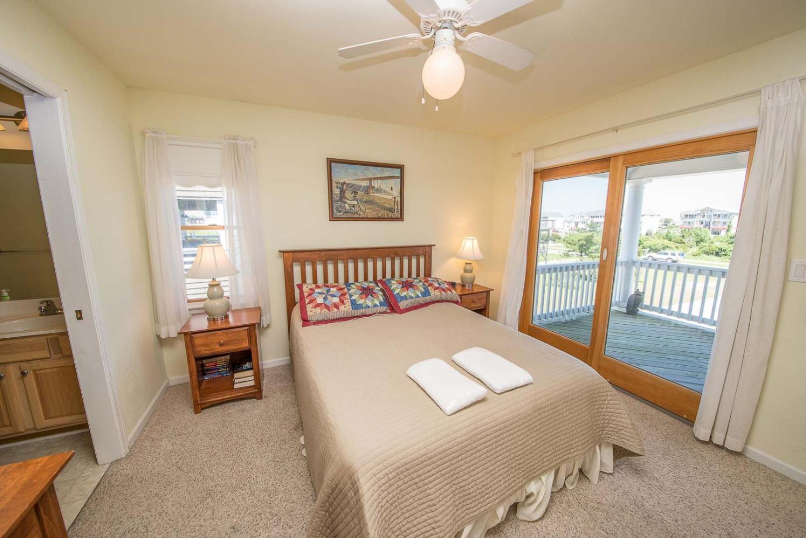 Funtiki - S Nags Head MP 17.5, Semi-Oceanfront, 150 Yds to Beach, Pool, Hot Tub, Pool Table, Pets OK