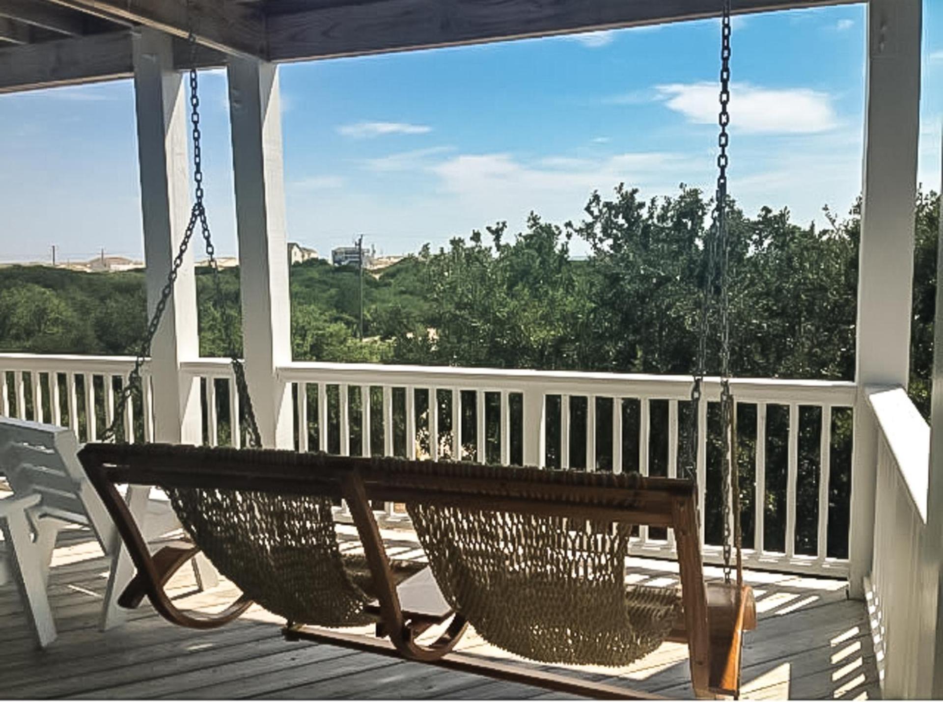 Luv Shack - 4x4 Carova Beach, Ocean View, Secluded, Fireplace, Hot Tub, Pets OK