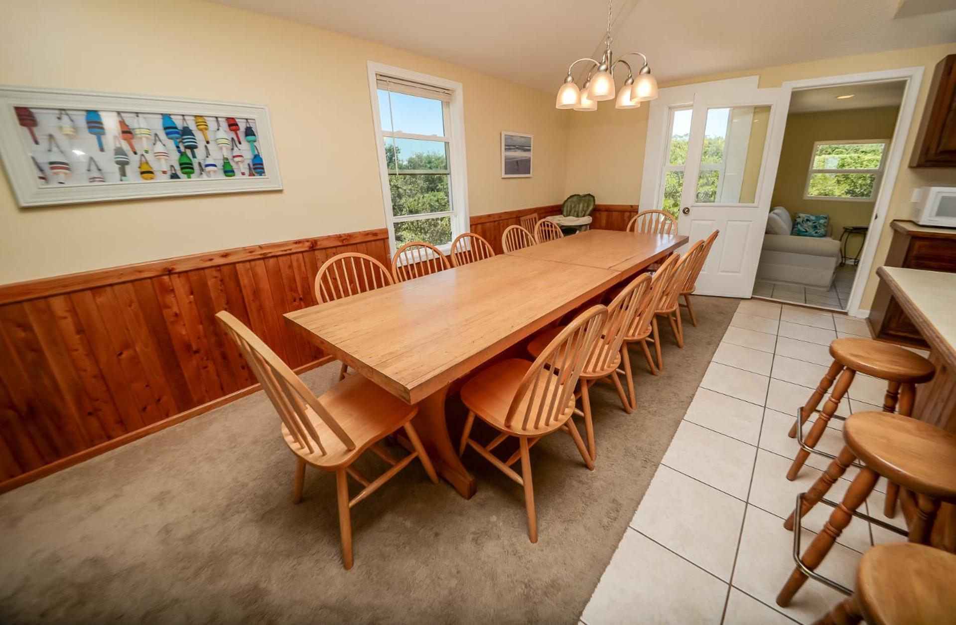 Carolina Breeze - Southern Shores, Chickahauk, 200 Yards to the Beach, Flex Stays, Private Decks
