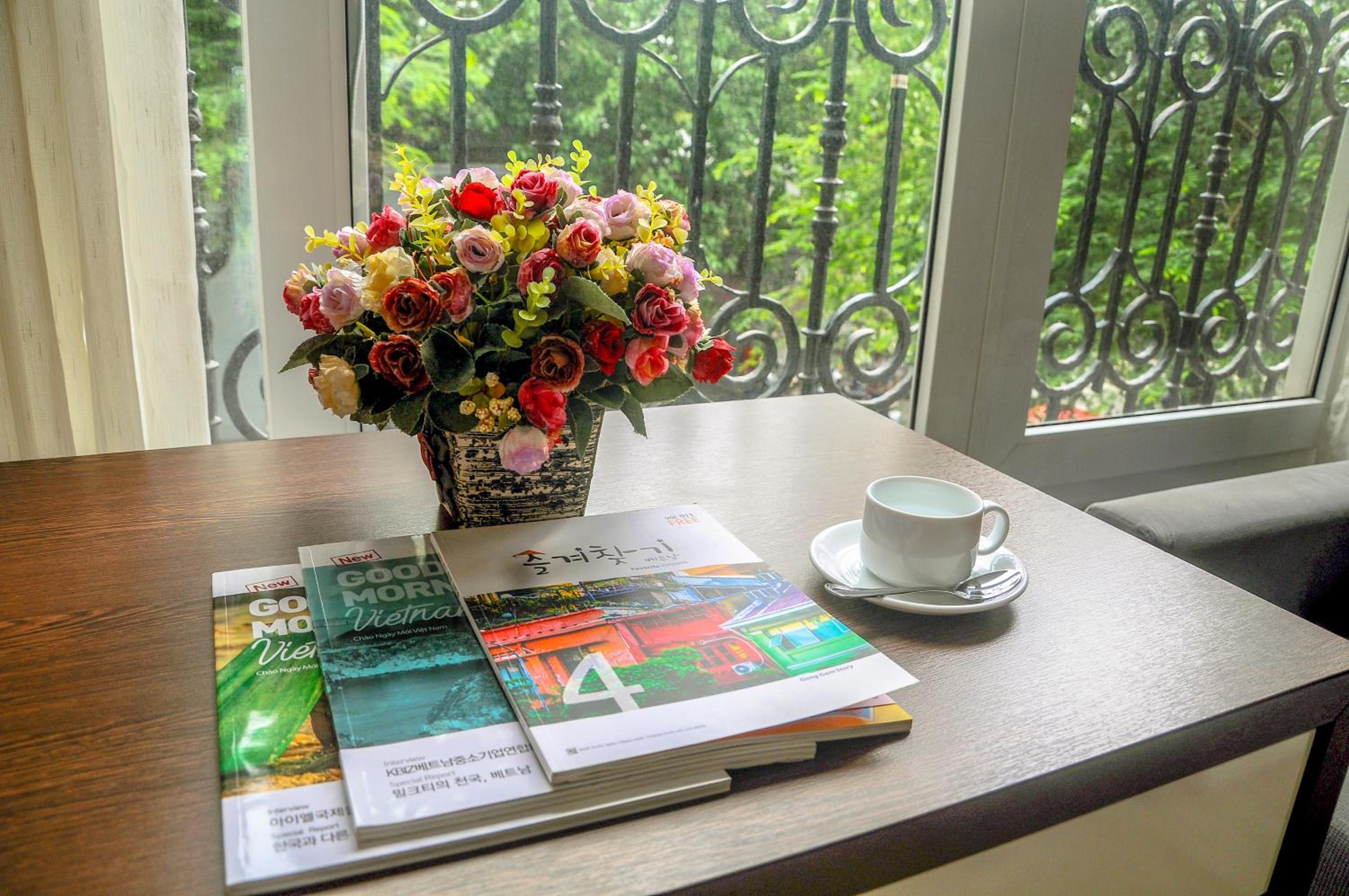 Sunny Serviced Apartment