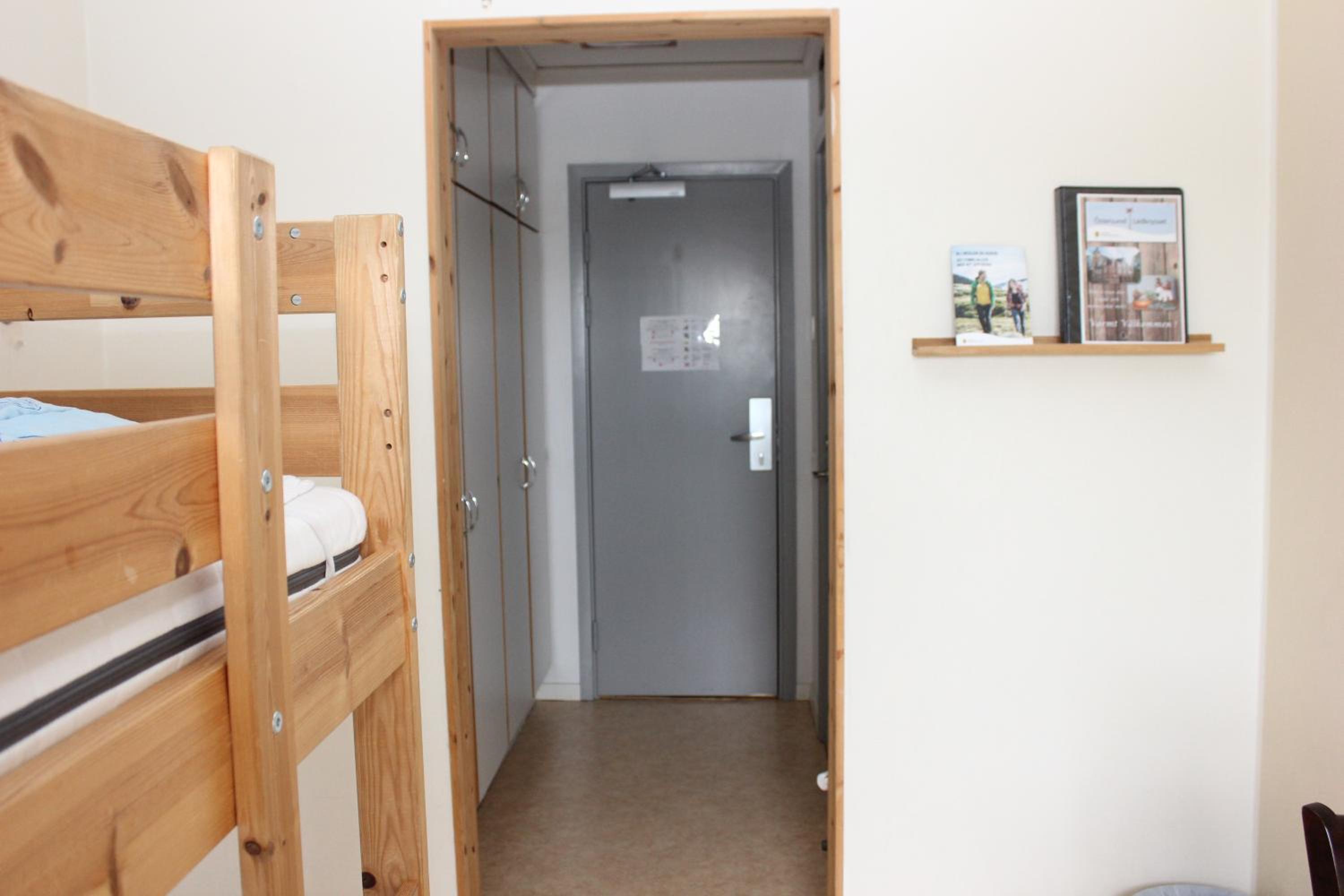 Photo 33