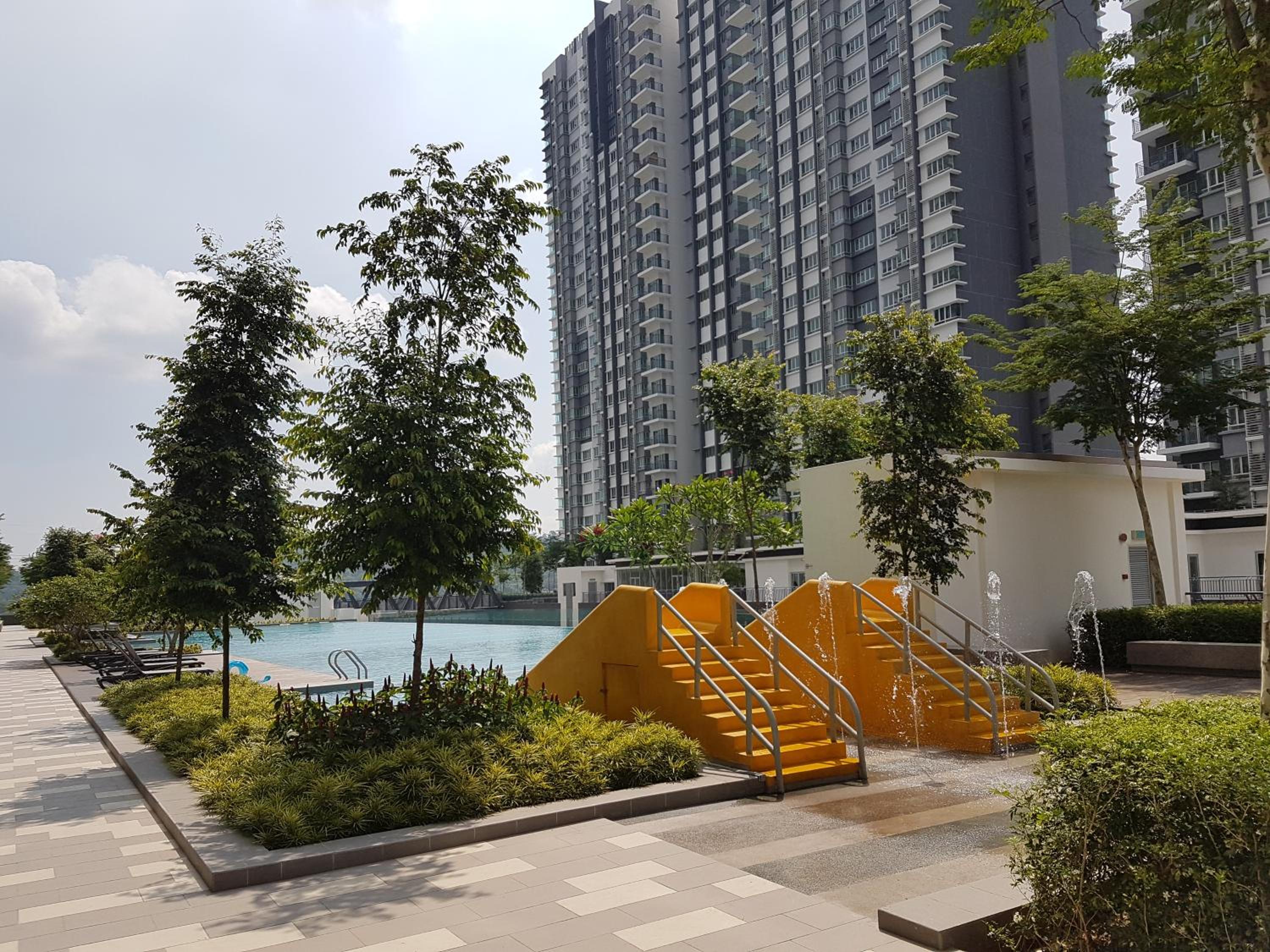 Southville Stay @ Savanna Executive Suite photo 8