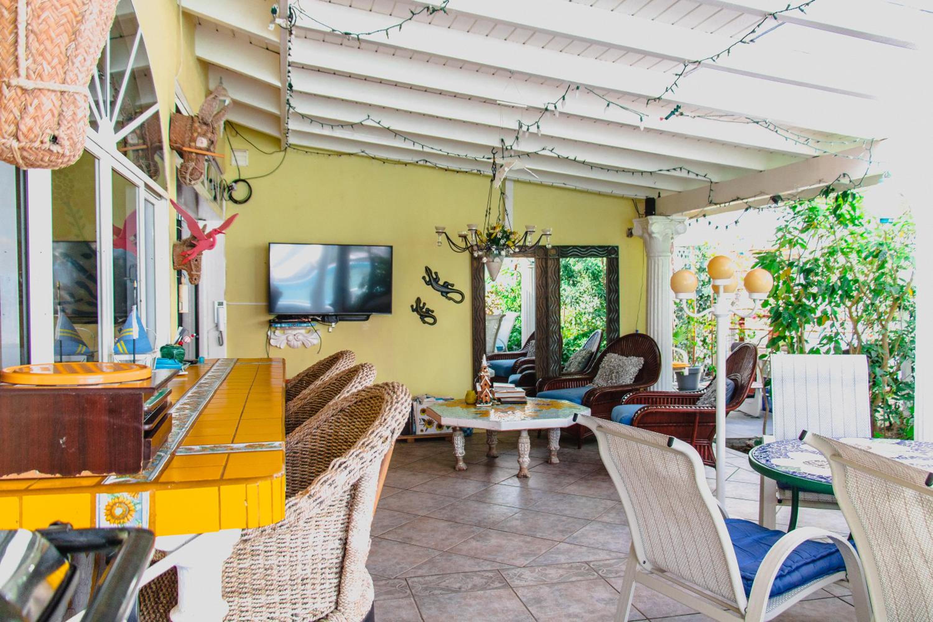 Sunflower Villa Studios