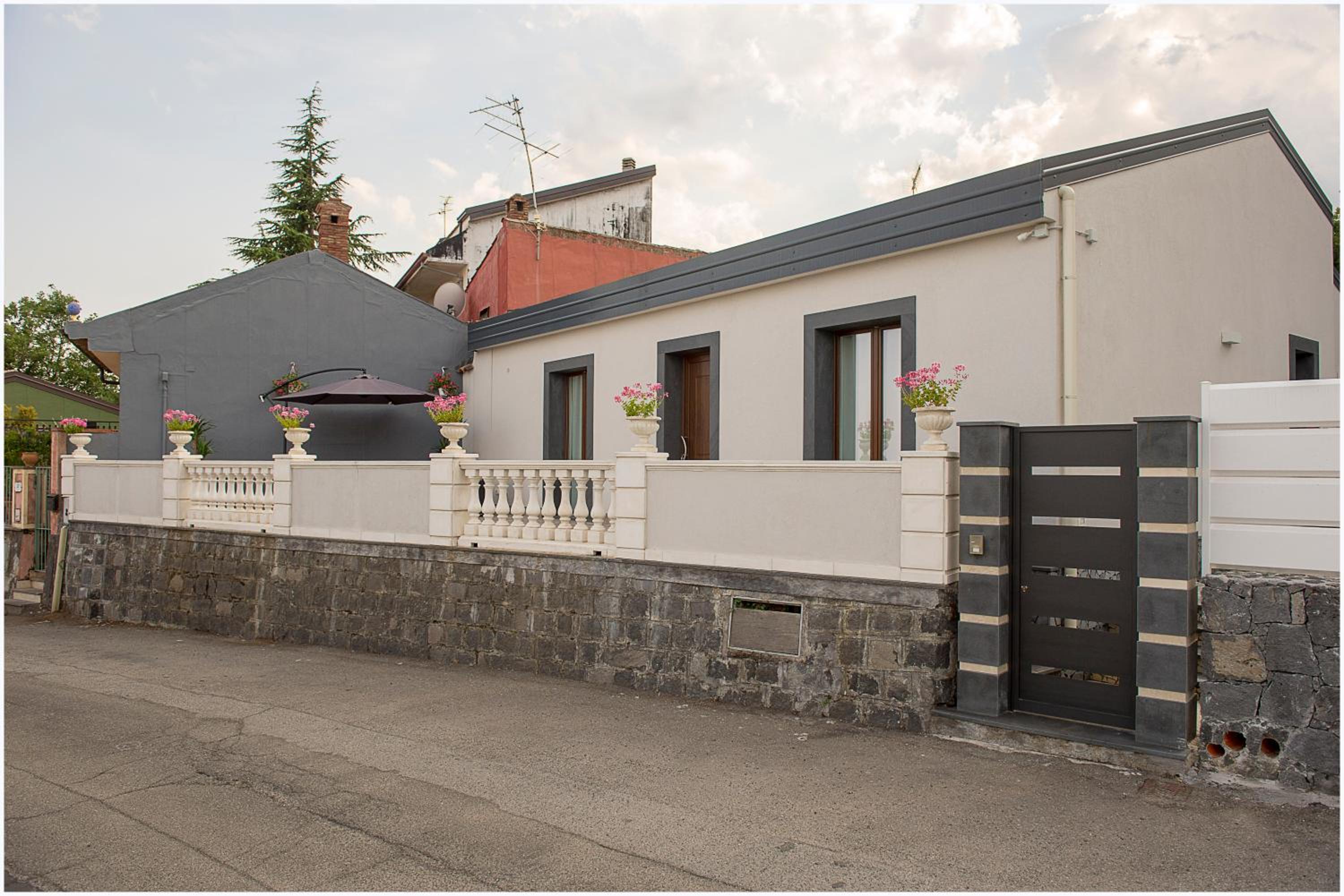 Hotel Dolce Vita - Image 1