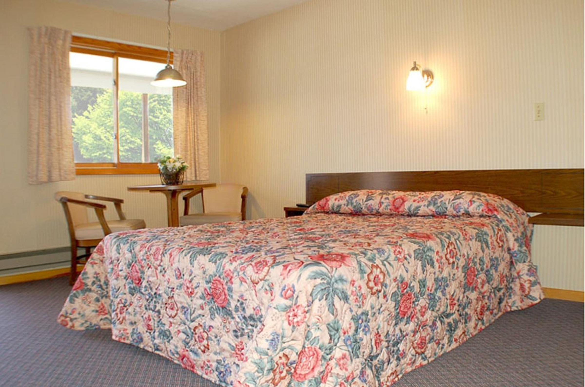 Fran Cove Motel