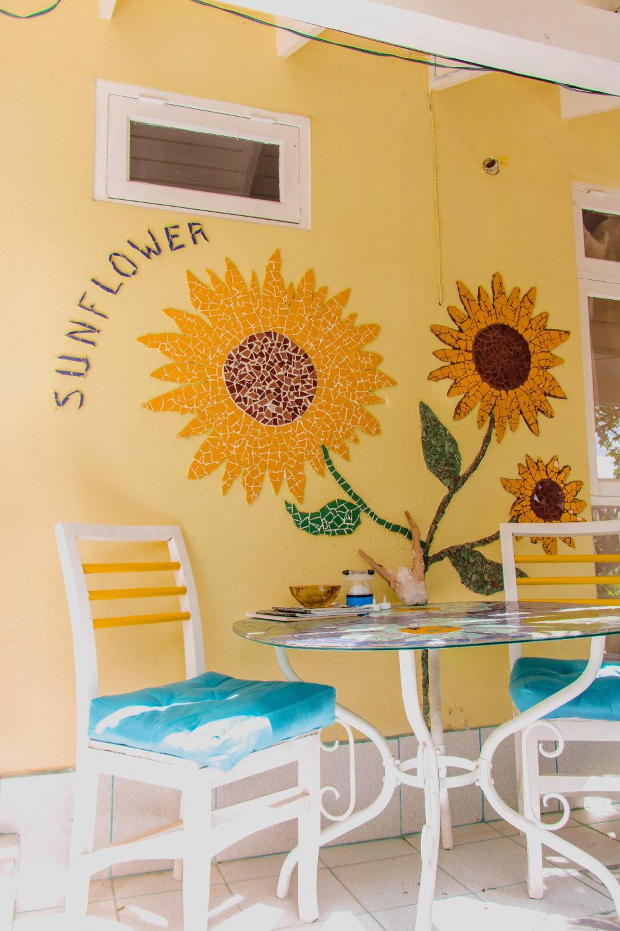 Sunflower Villa Studios