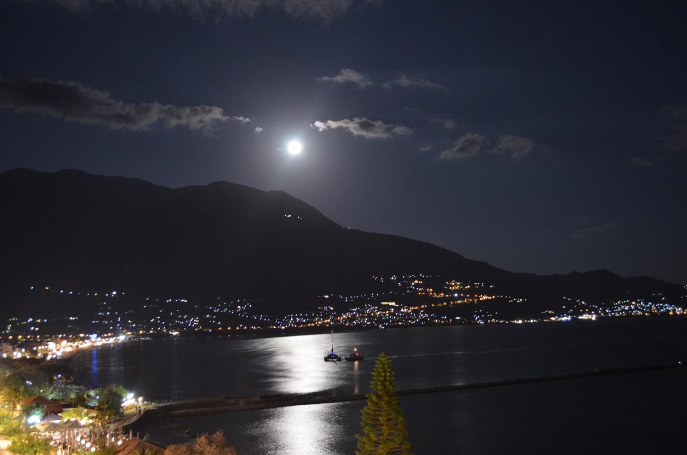 Seafront Penthouse LEO en Kalamata — other