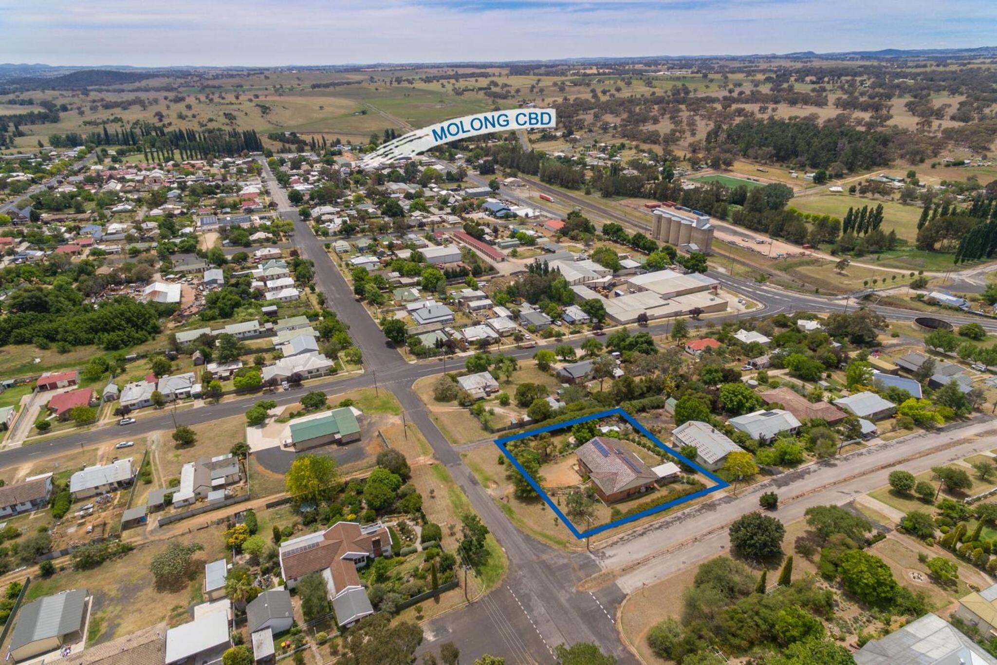 Molong House WIth A View, NSW