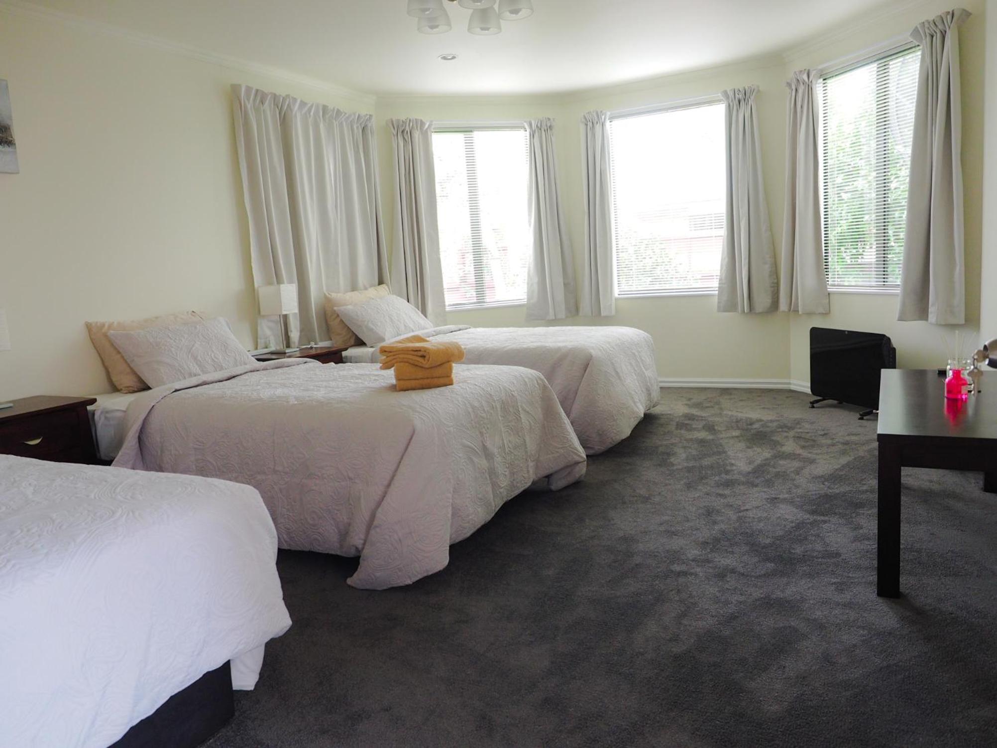 Accommodations Homestay in Rototuna, Hamilton view 2