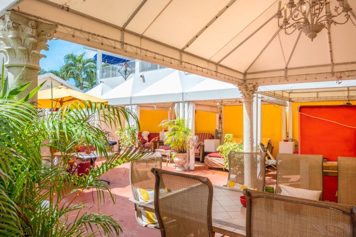 outdoor BBQ area