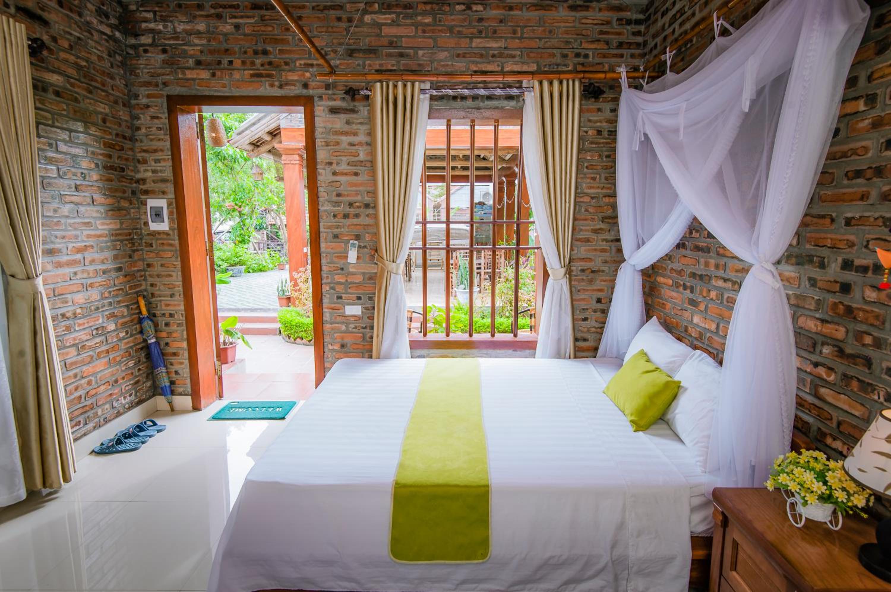Tam Coc Lake View Homestay