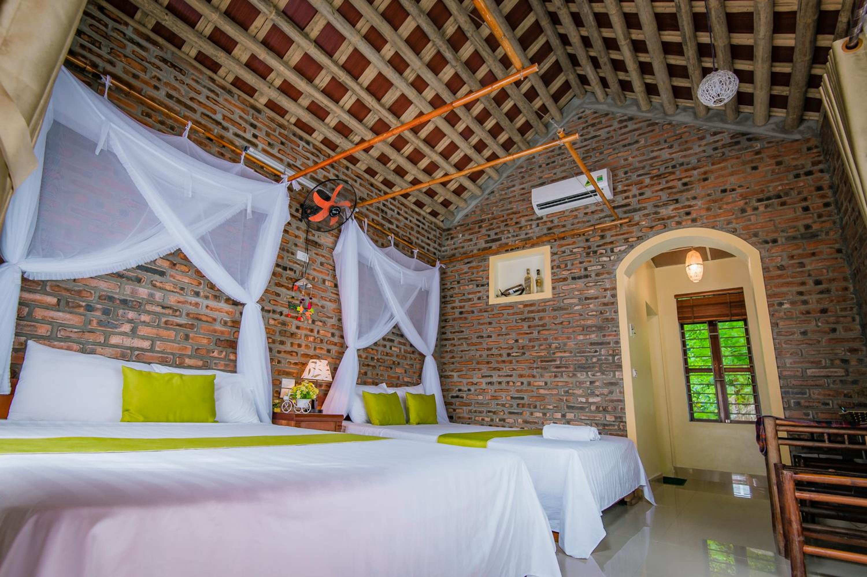 Tam Coc Lake View Homestay
