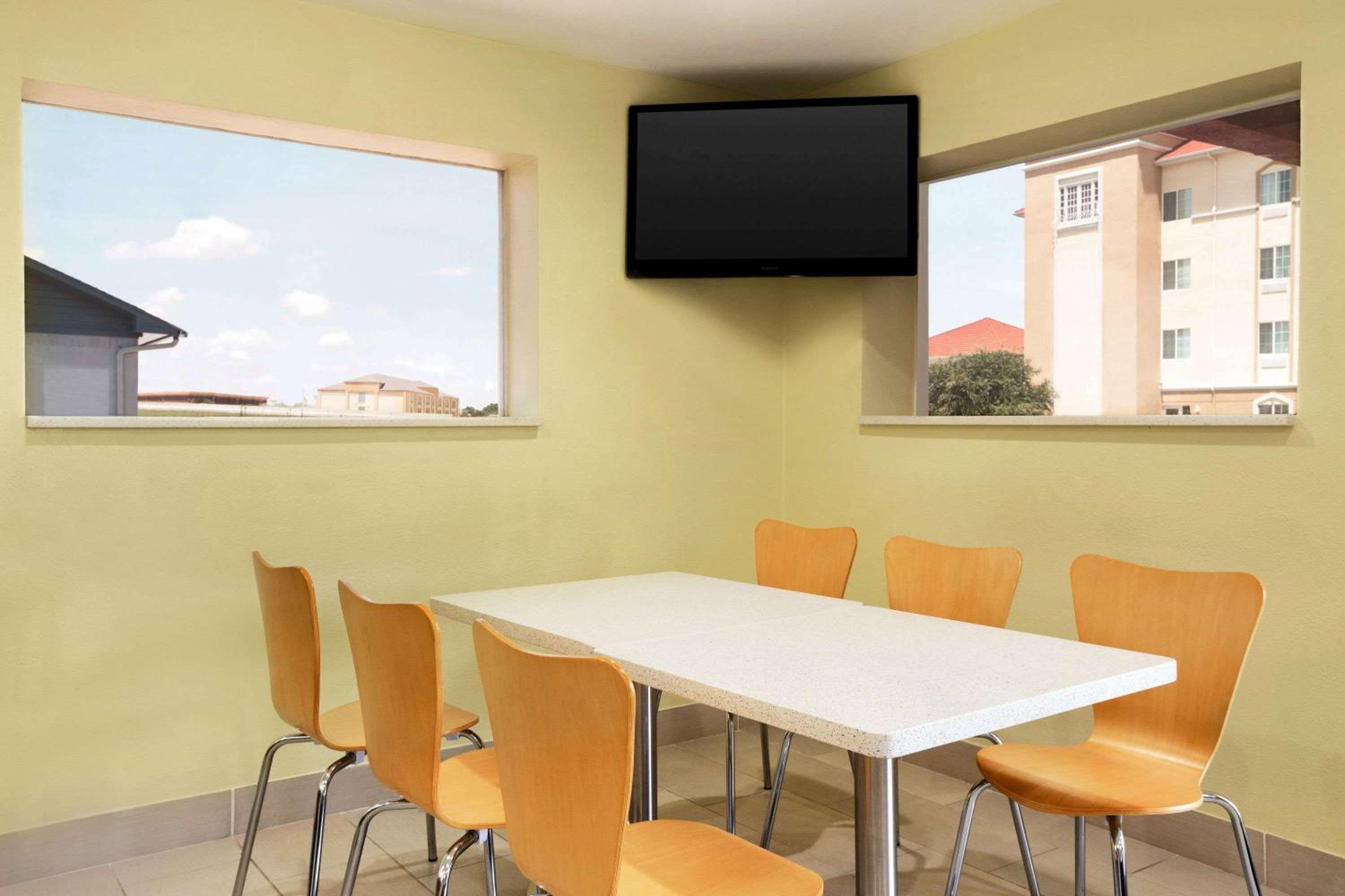 meeting & event spaces