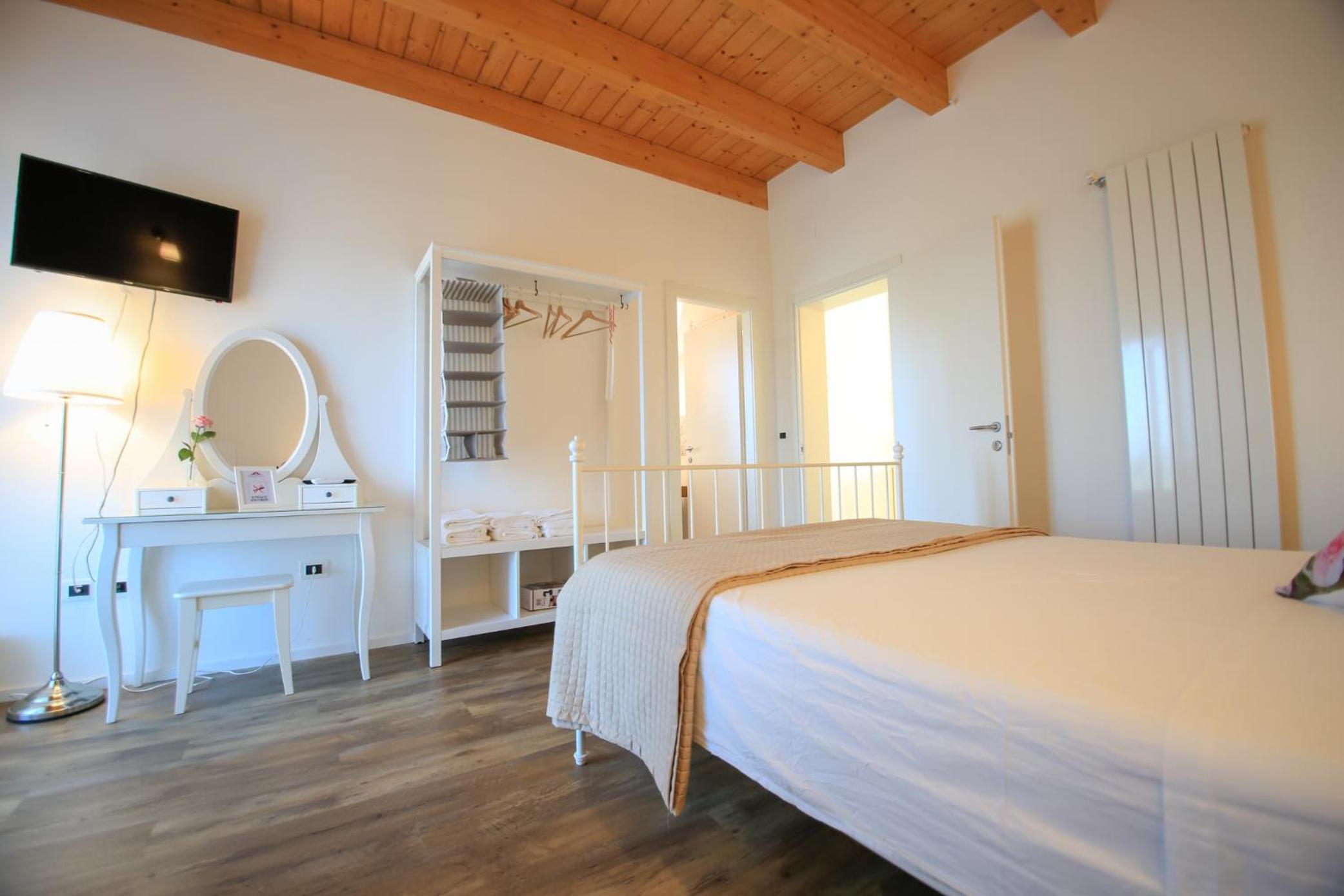 B&B Dimora ROSSIPINTI