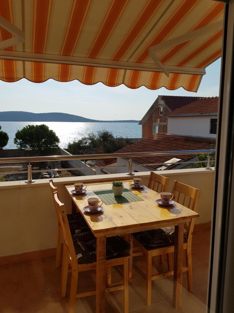 Apartments MARKO-Sevid-20m from sea