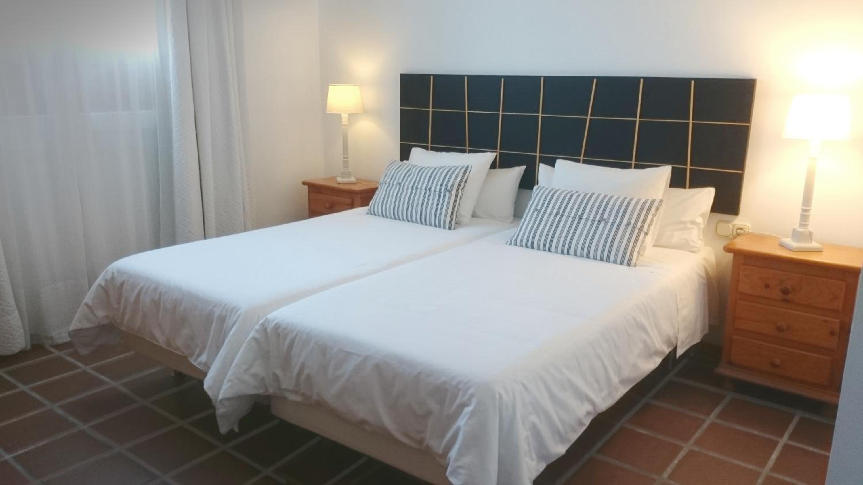 Apartamentos Turísticos La Mundial