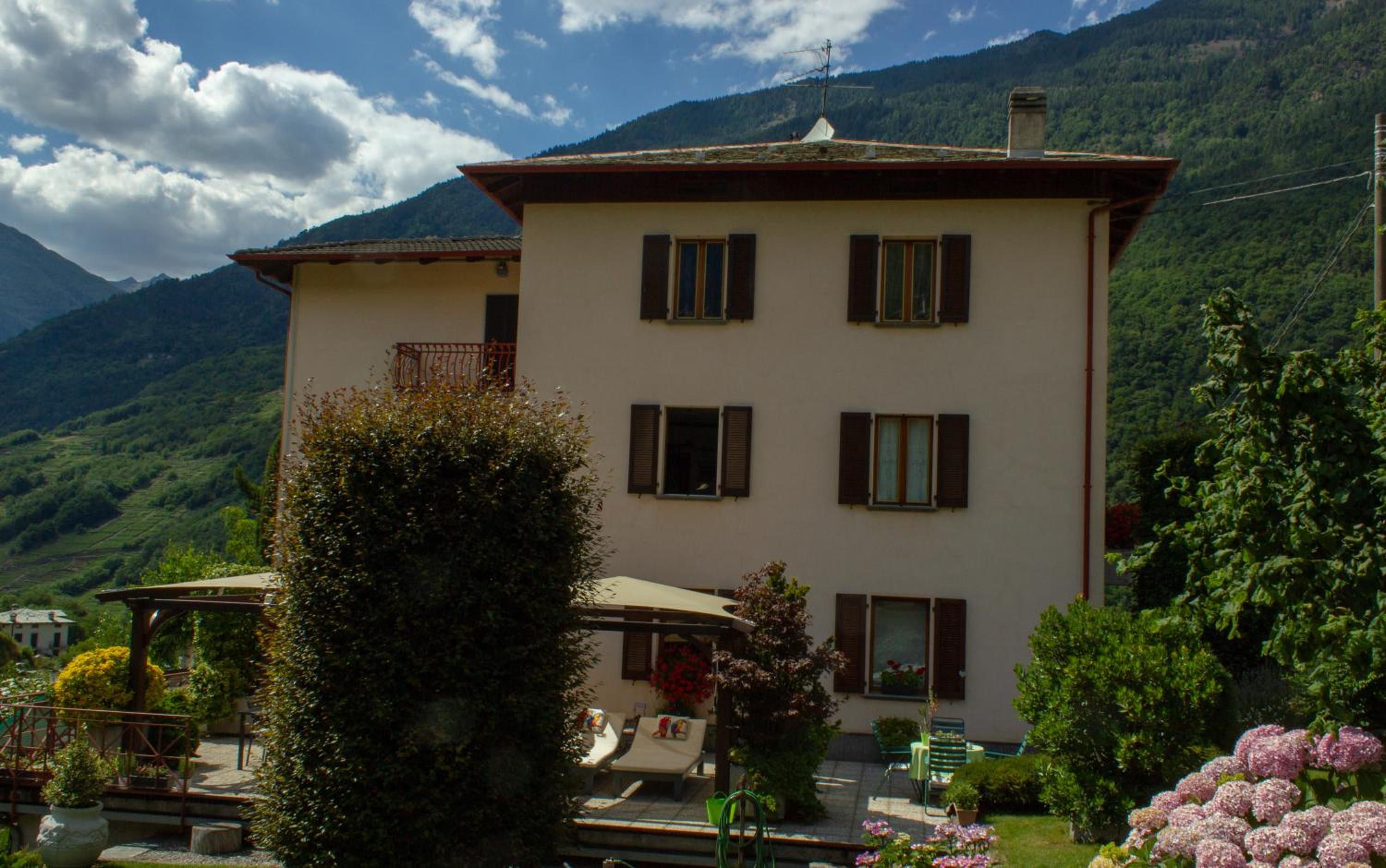 La casa rosa view 4