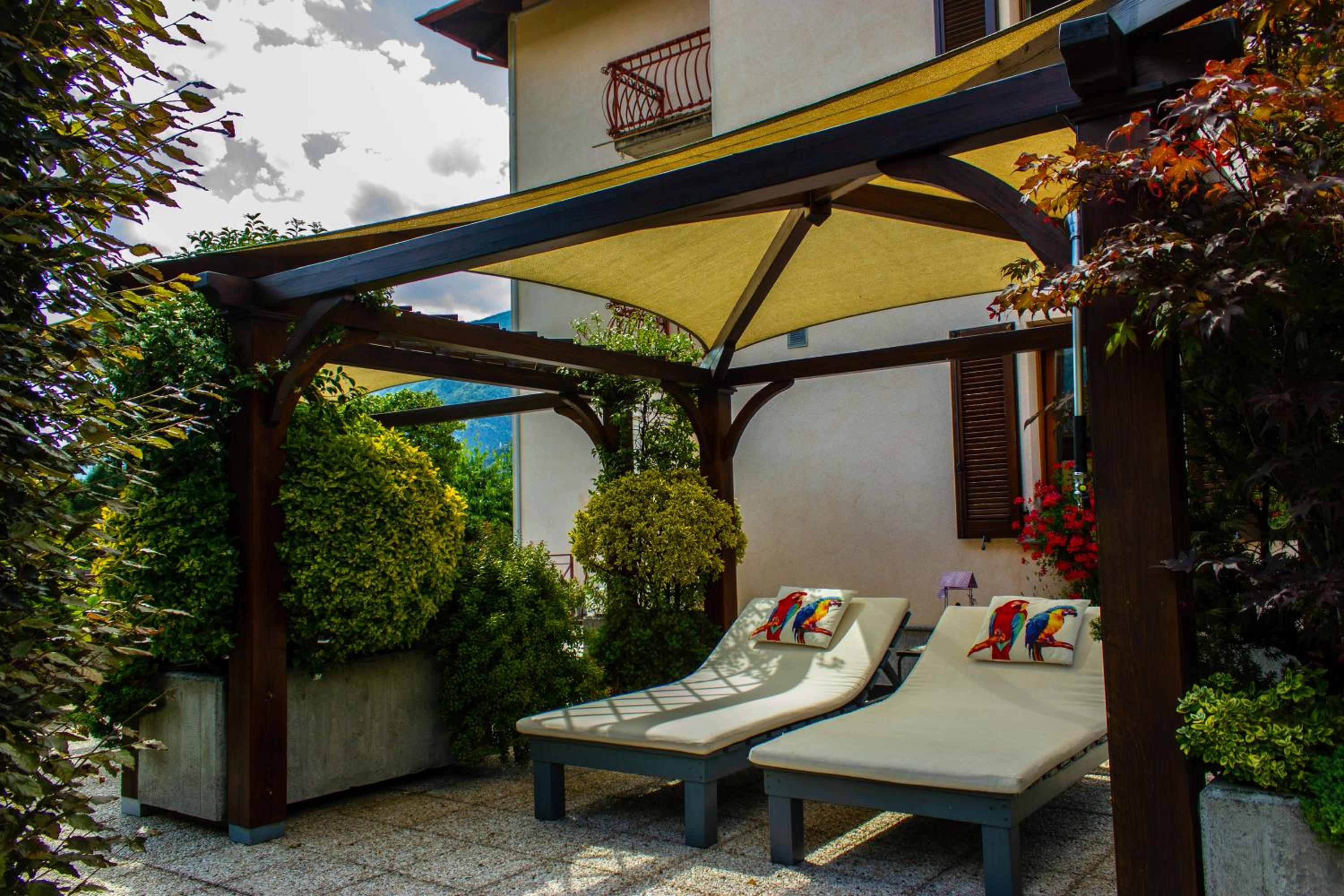 La casa rosa view 3