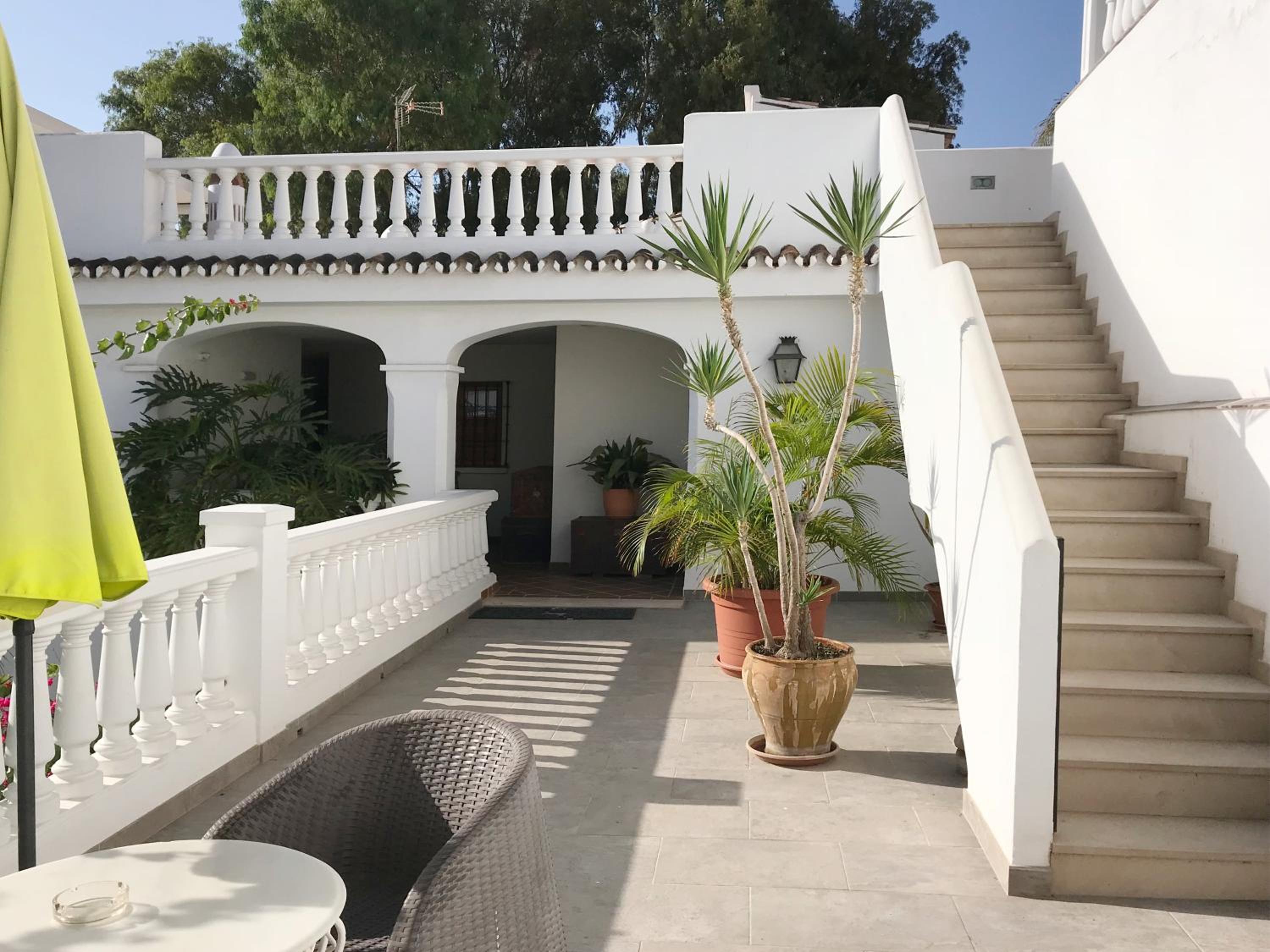 Apartamentos Turísticos La Mundial