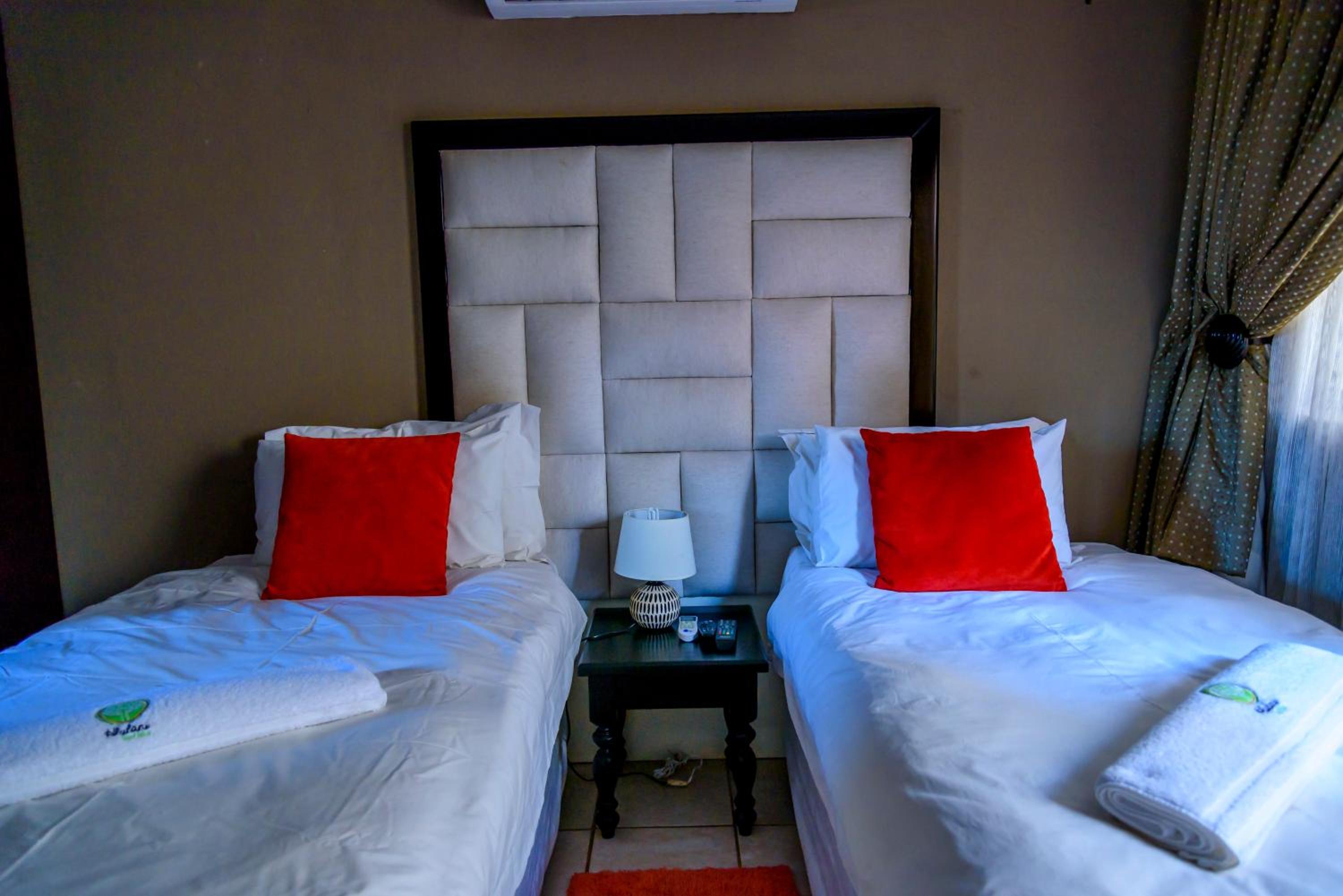 Hlulani Guest House view 3