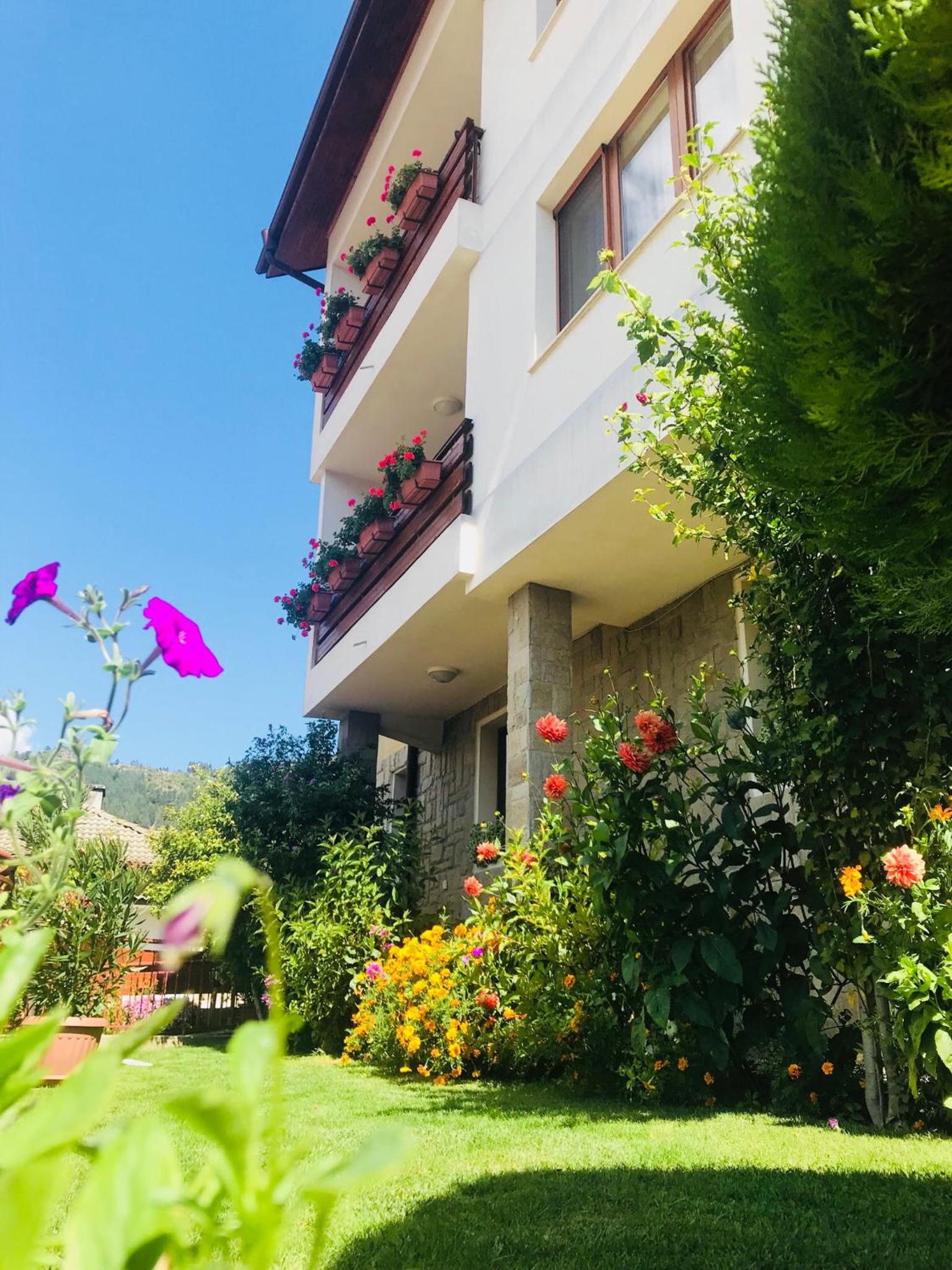 Kris Guest House