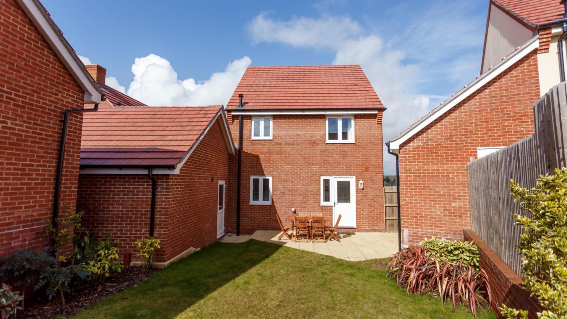 Heath Reach - Just a short distance to Tower Park view 4