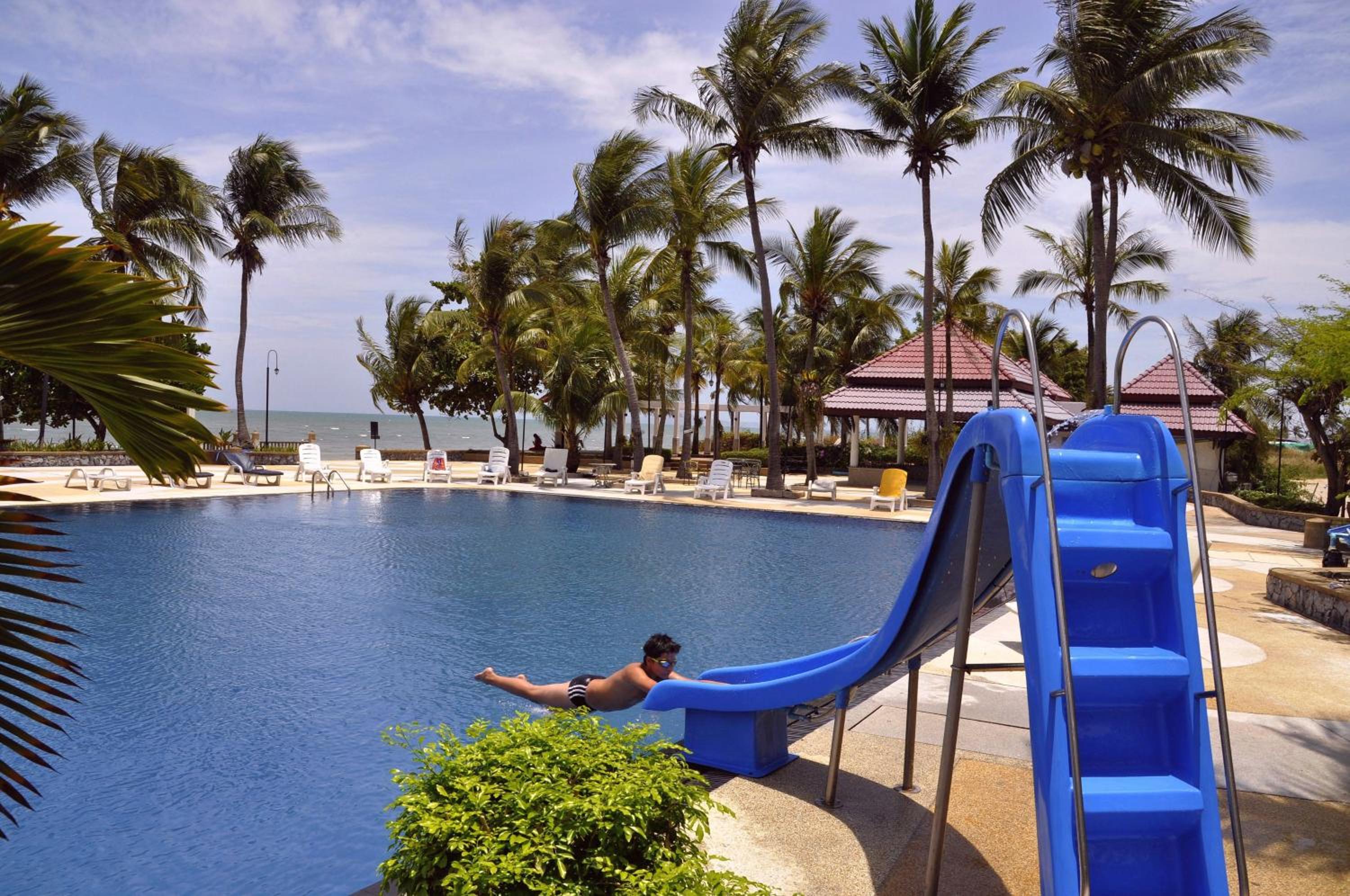 Sunshine Beach Condotel view 3