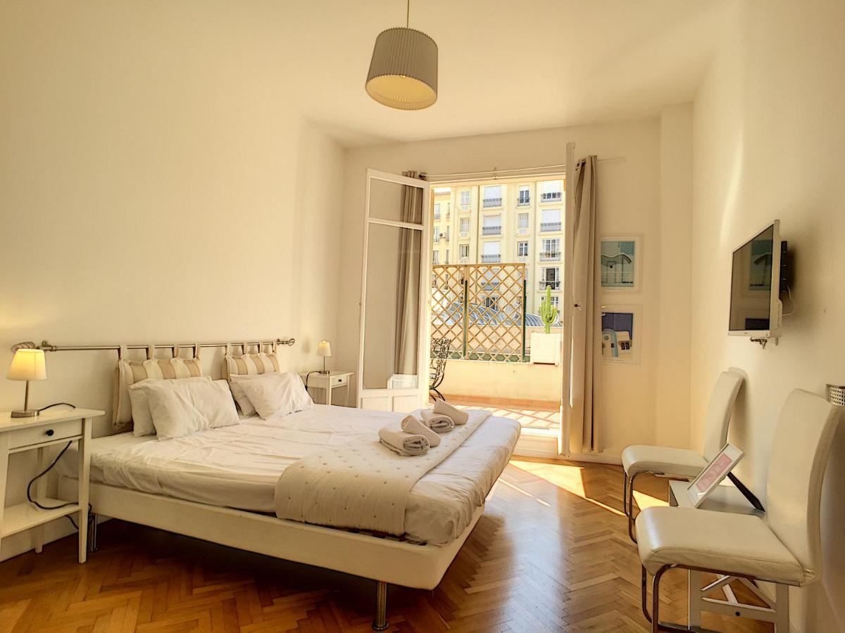 Nestor&Jeeves - PROVENCE TERRASSE - Central - By sea - South terrace