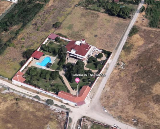 Galeria In The Garden